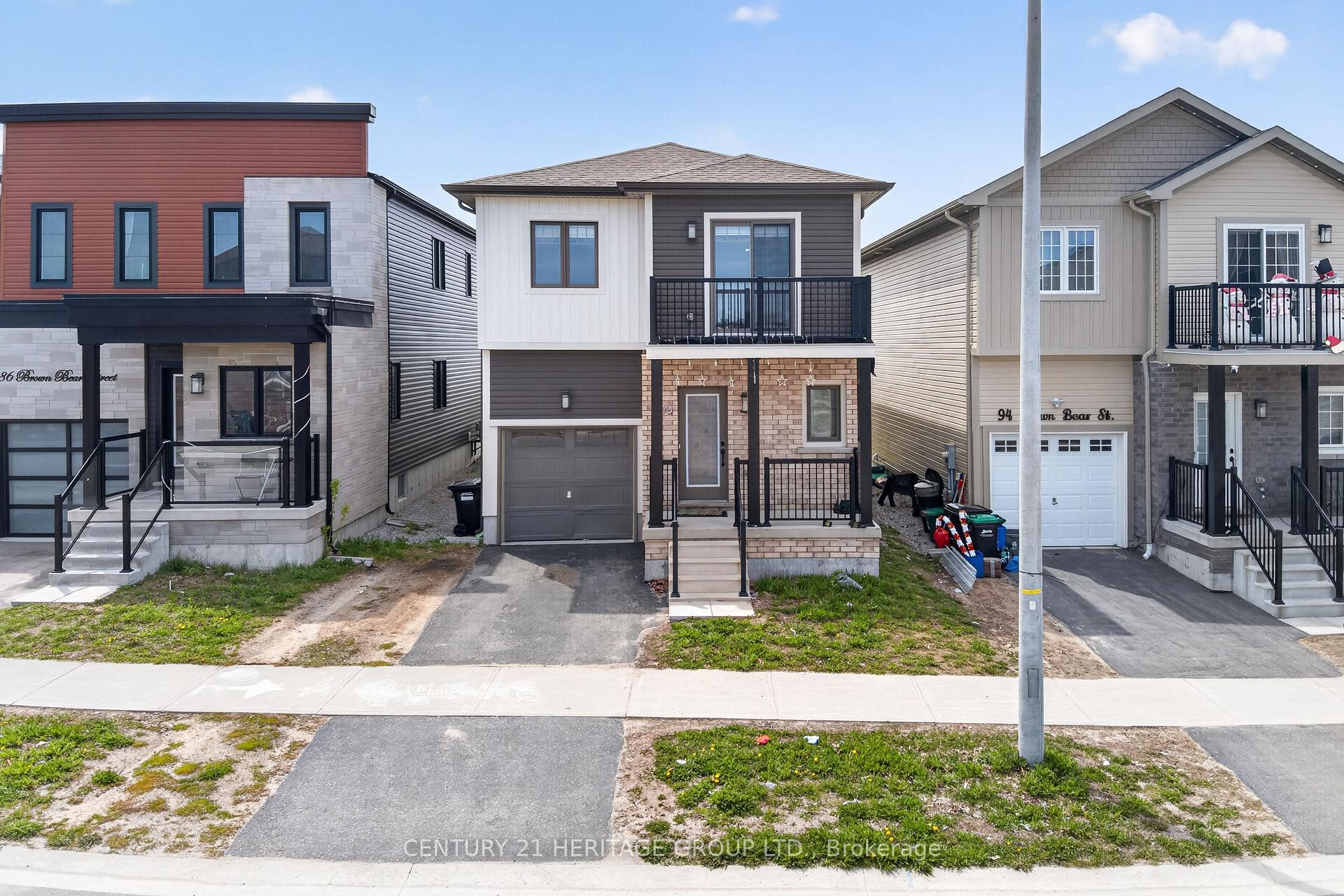 90 Brown Bear Street, Barrie, ON L4H 2S5