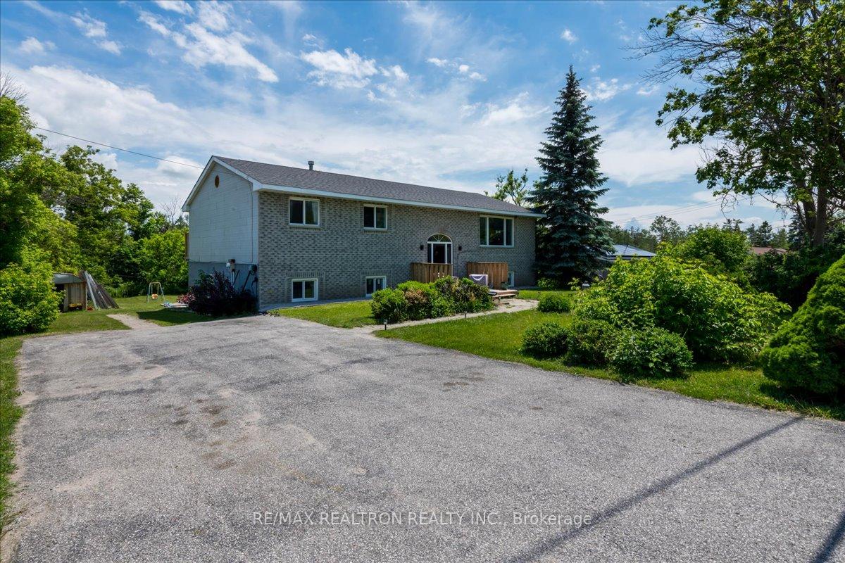 4261 Huronia Road, Orillia, ON L3V 0G8