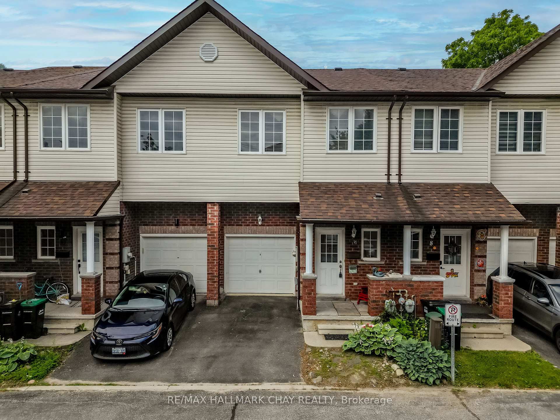 488 Yonge Street 9, Barrie, ON L4N 4E2