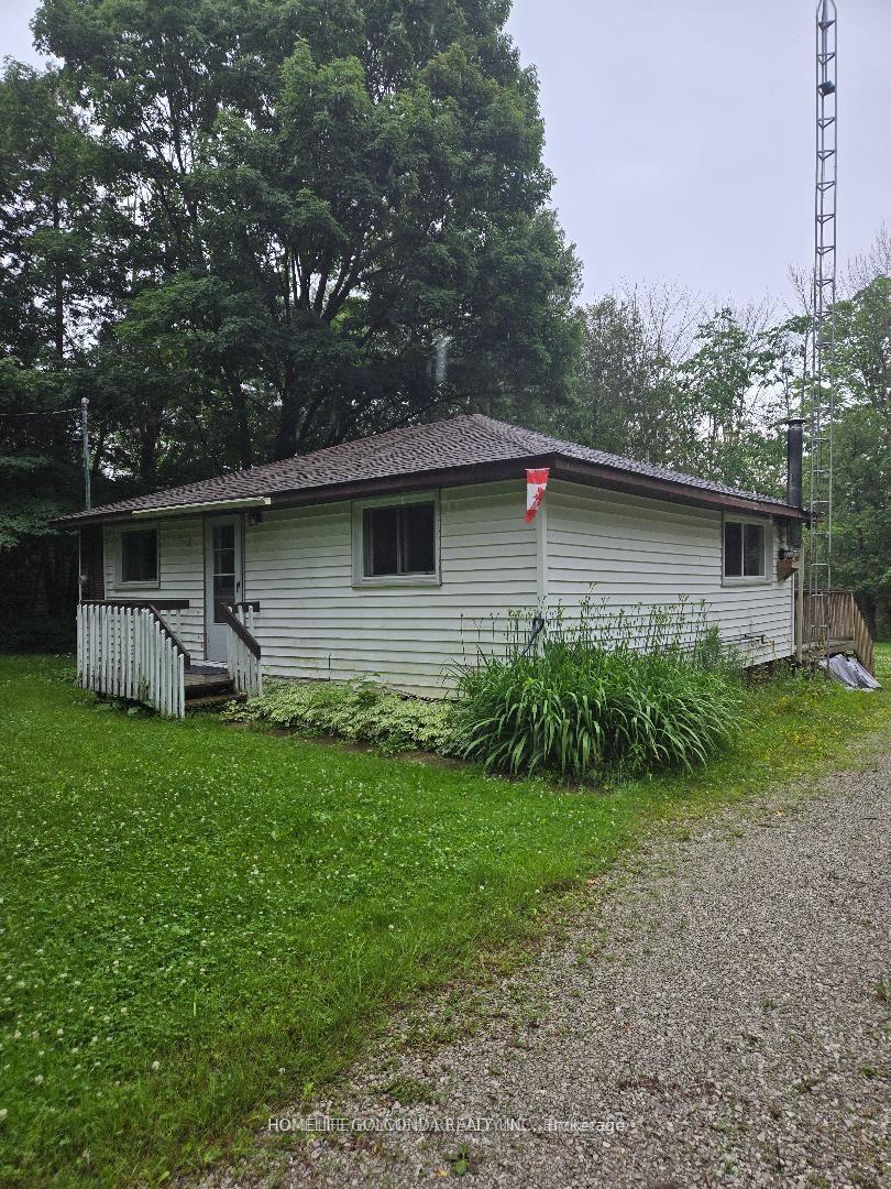 15 Poplar Crescent, Oro-Medonte, ON L0L 1T0 — Oro-Medonte, Ontario