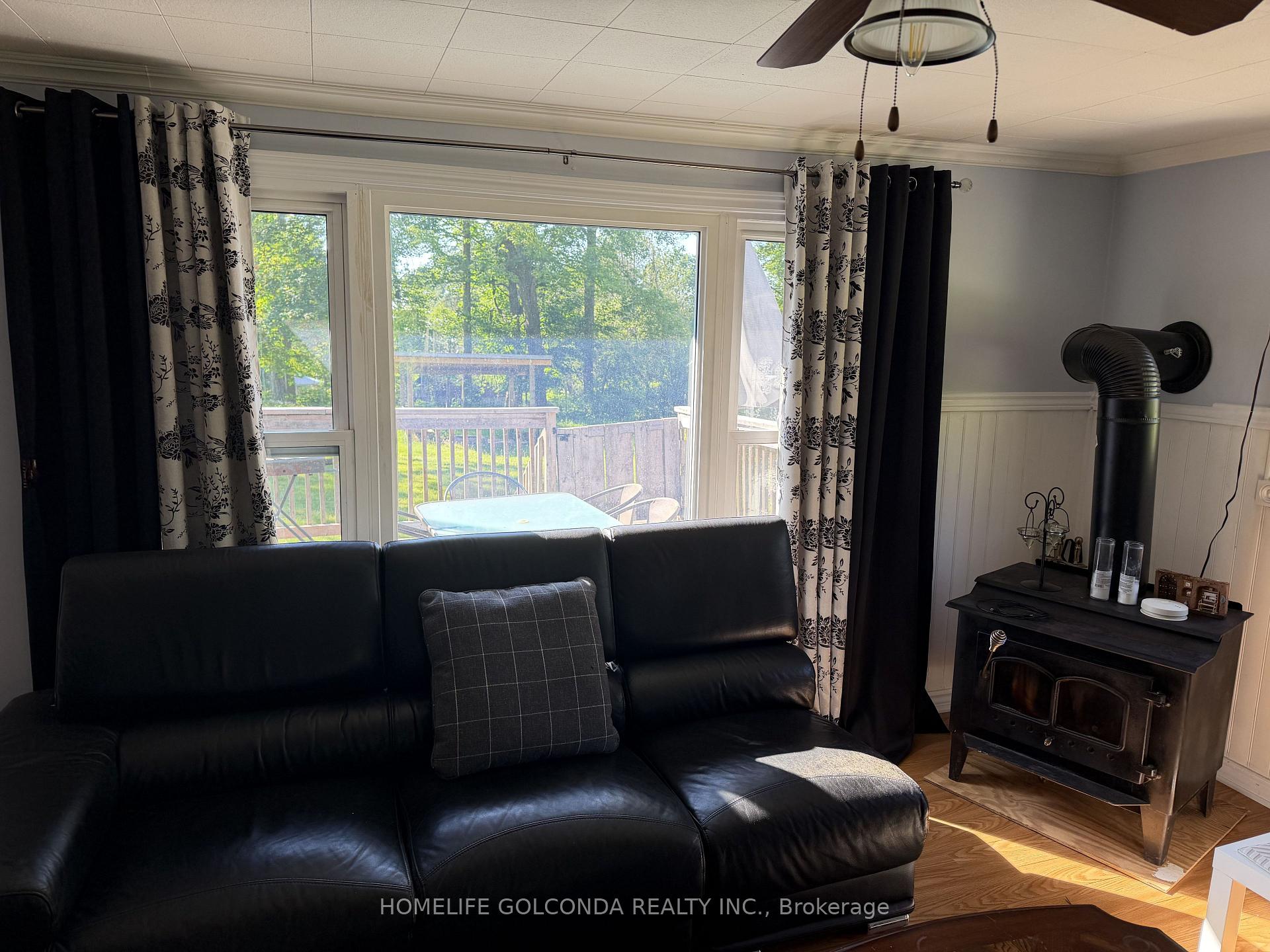 15 Poplar Crescent, Oro-Medonte — photo 4 of 5