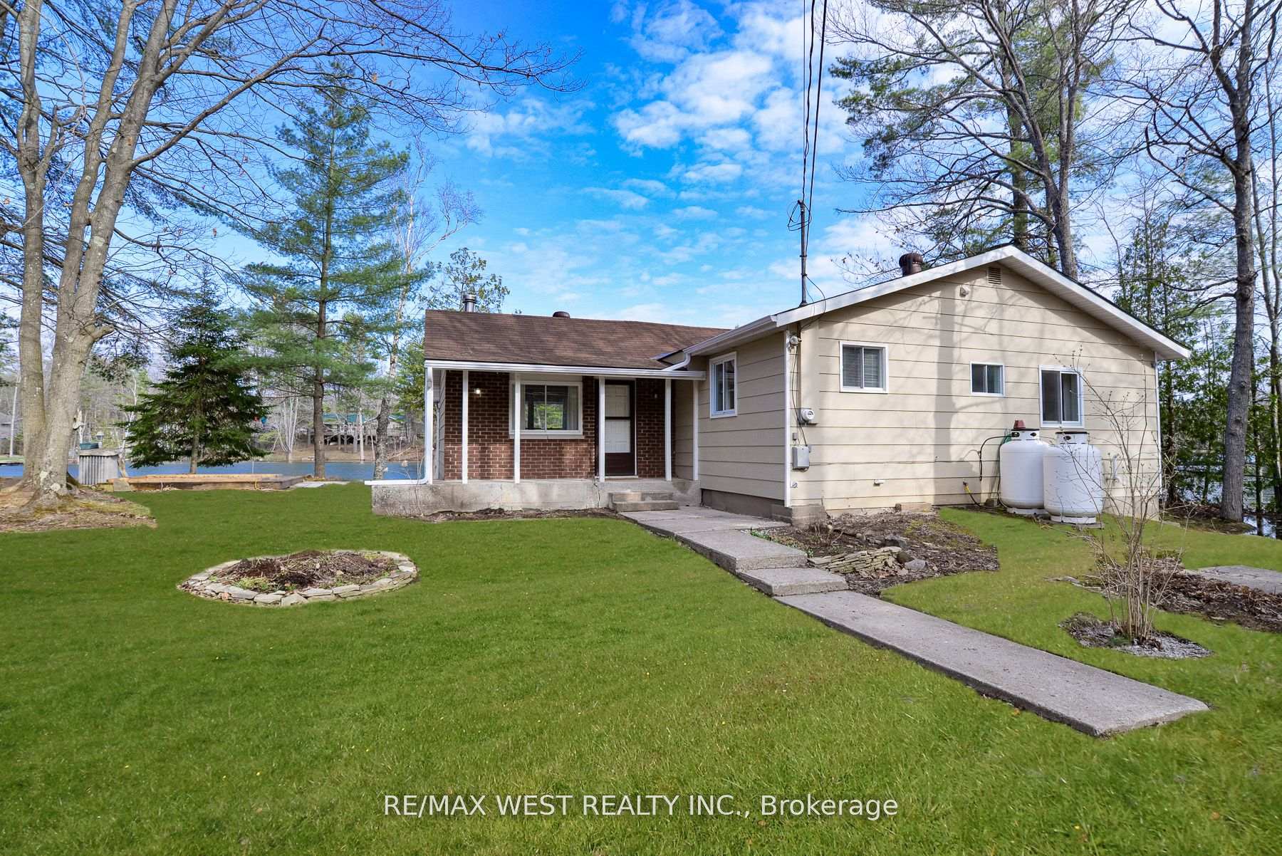 8060 Oakridge Drive, Ramara — photo 4 of 5