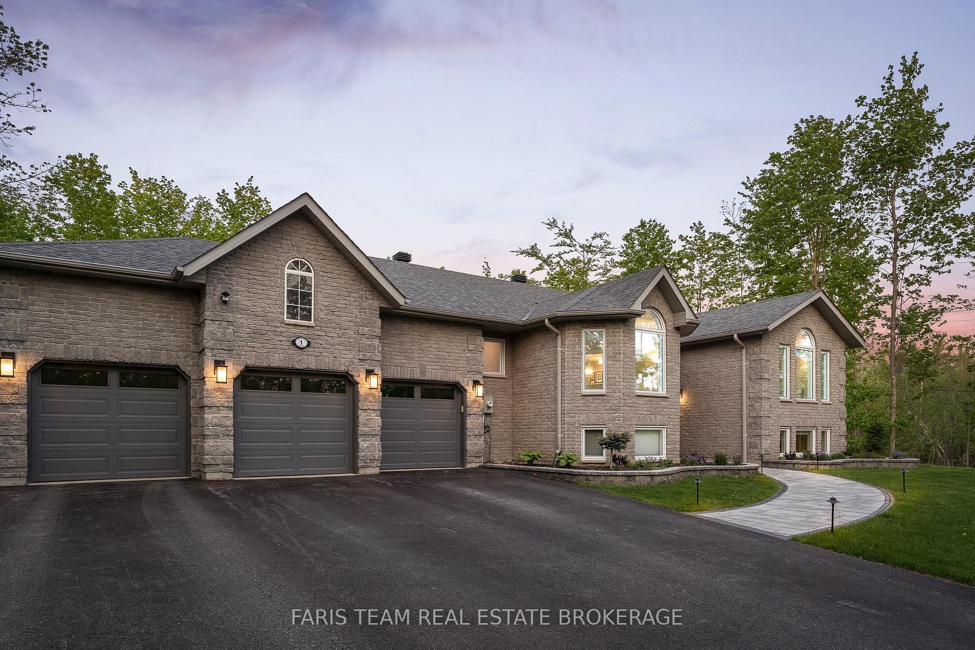 1 Pineview Drive, Oro-Medonte — photo 2 of 5