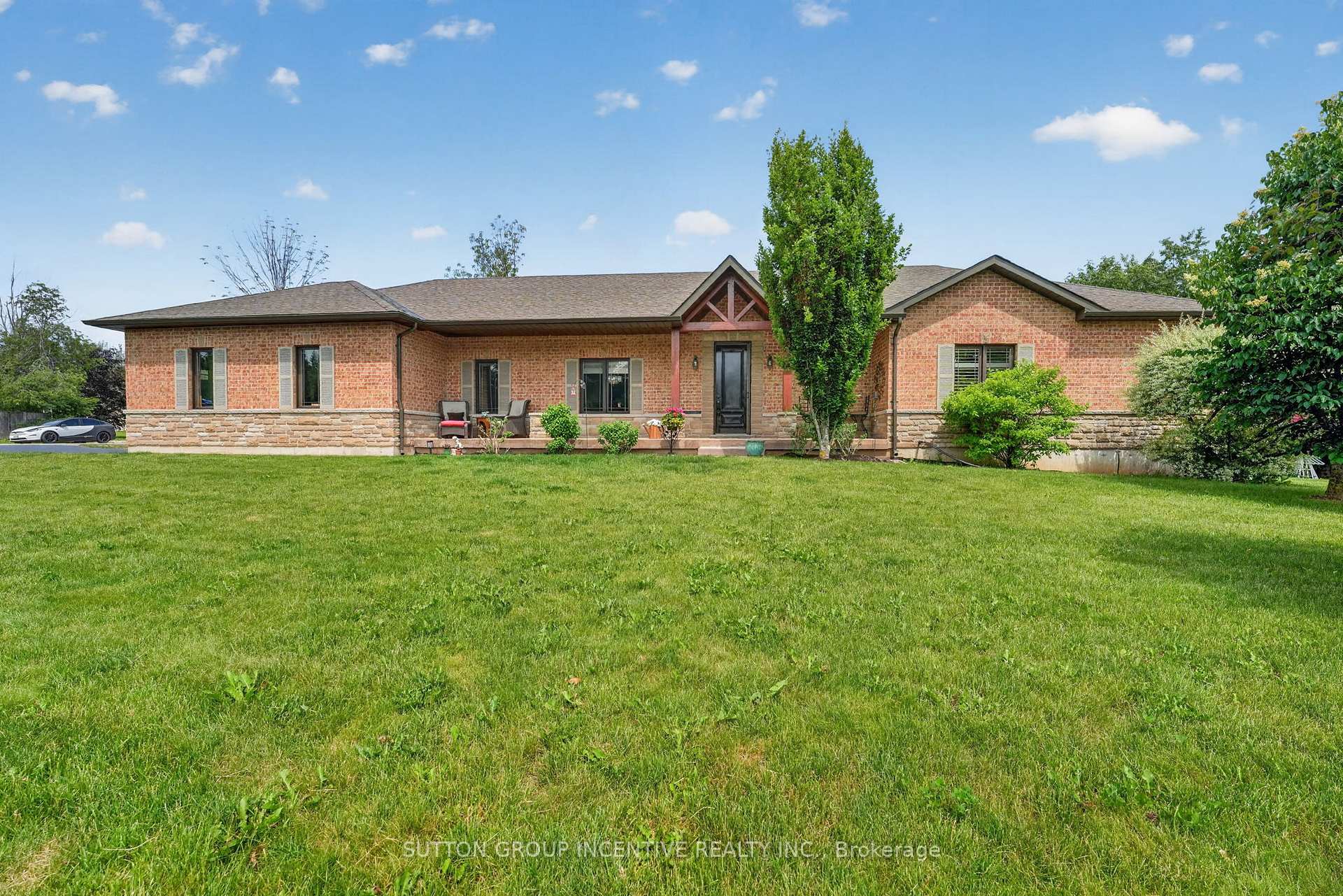 1 GALRICH Court, Oro-Medonte — photo 3 of 5