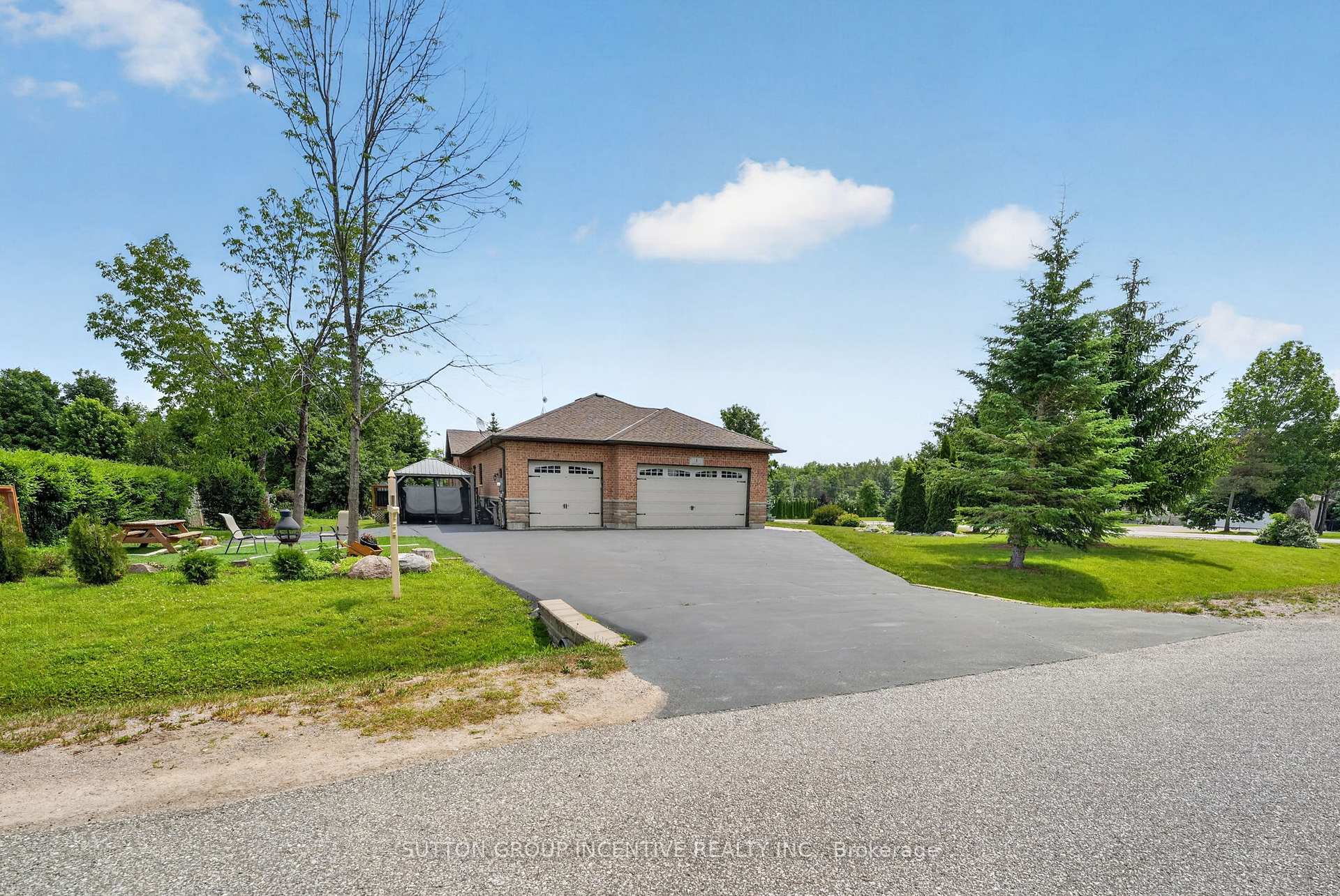 1 GALRICH Court, Oro-Medonte — photo 4 of 5