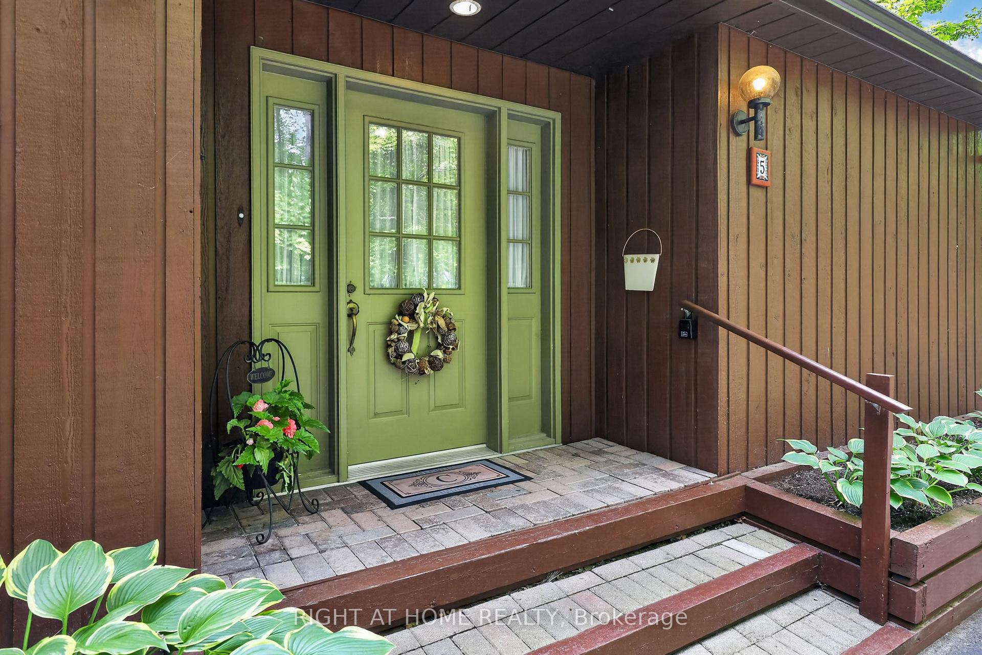5 Pine Point, Oro-Medonte — photo 3 of 5