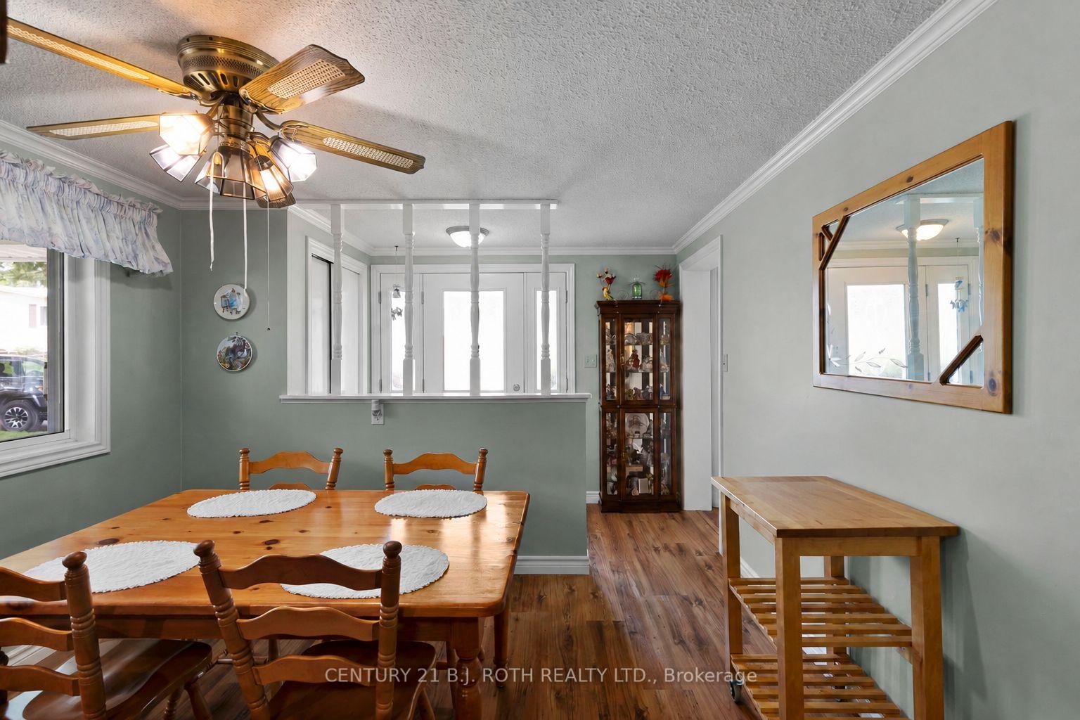 19 Maple Crescent, Oro-Medonte — photo 4 of 5