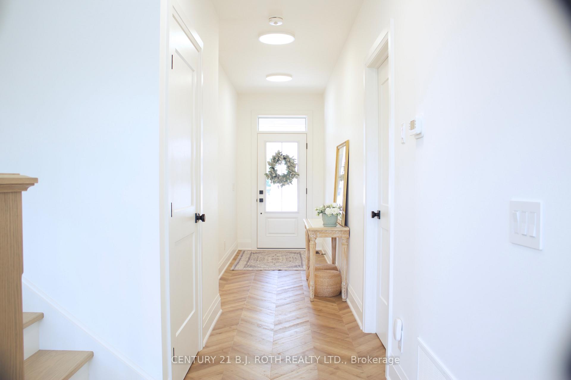 24 Northland Court, Oro-Medonte — photo 4 of 5