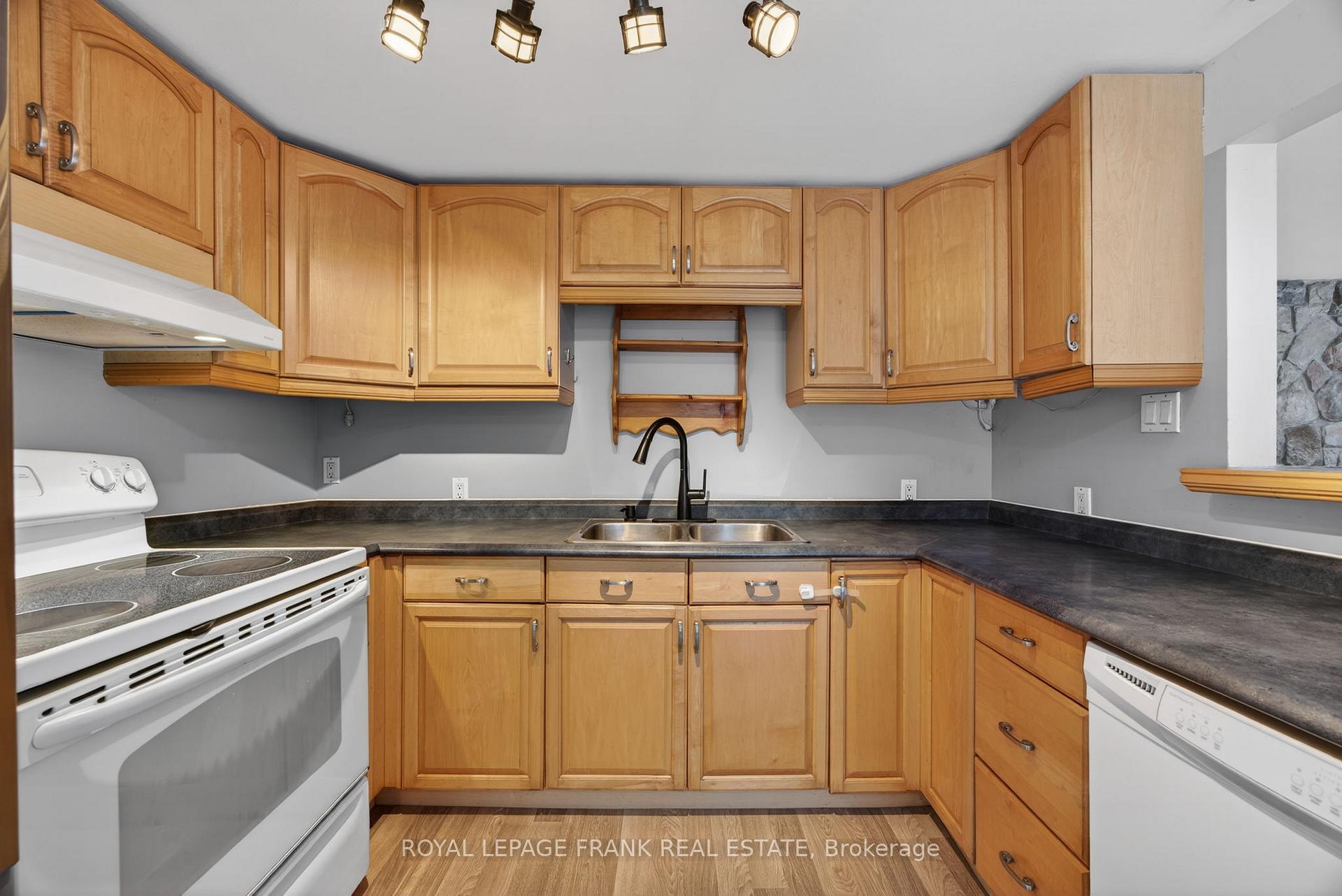 3576 John Street, Ramara — photo 5 of 5