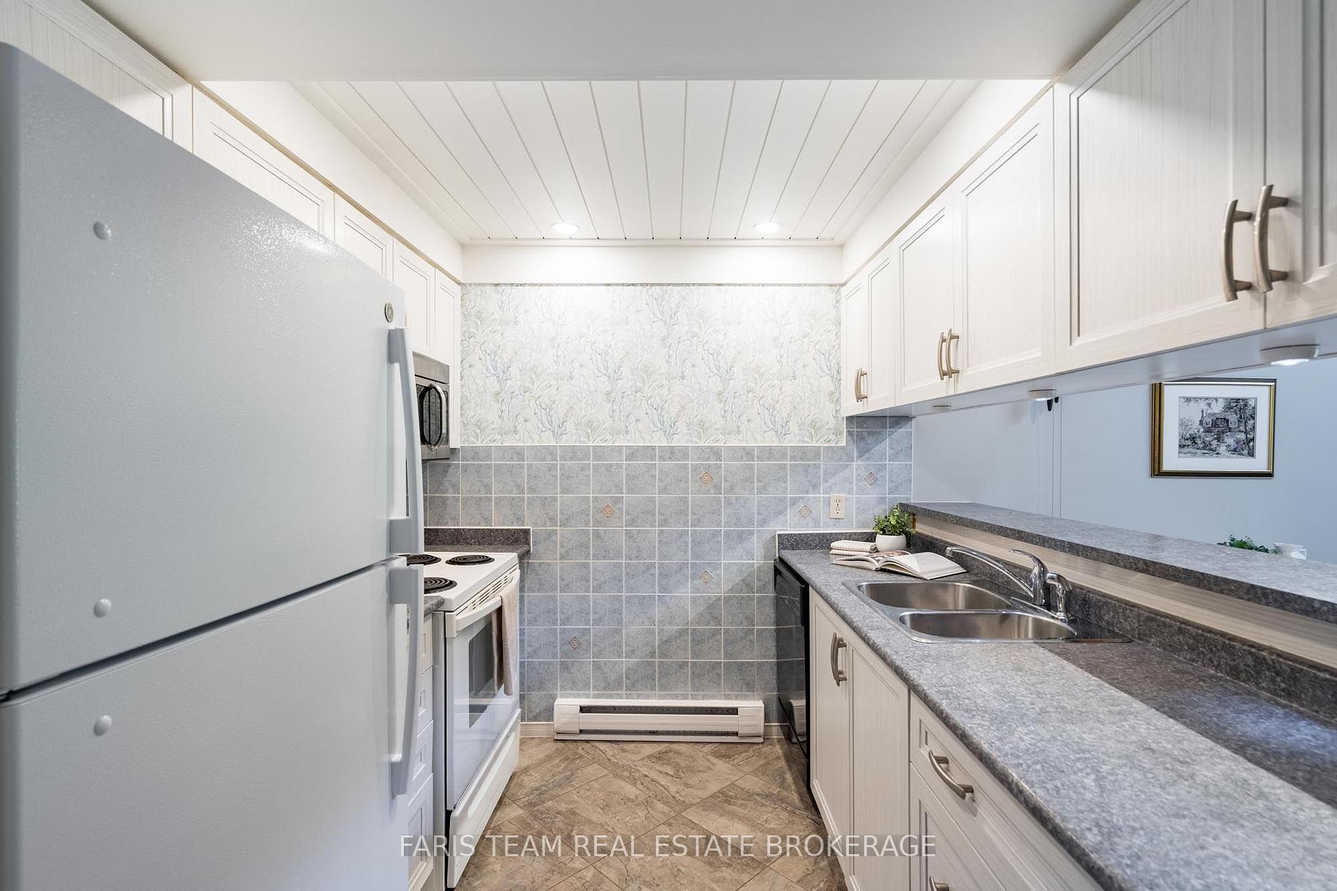 21 Laguna Parkway 16, Ramara — photo 5 of 5