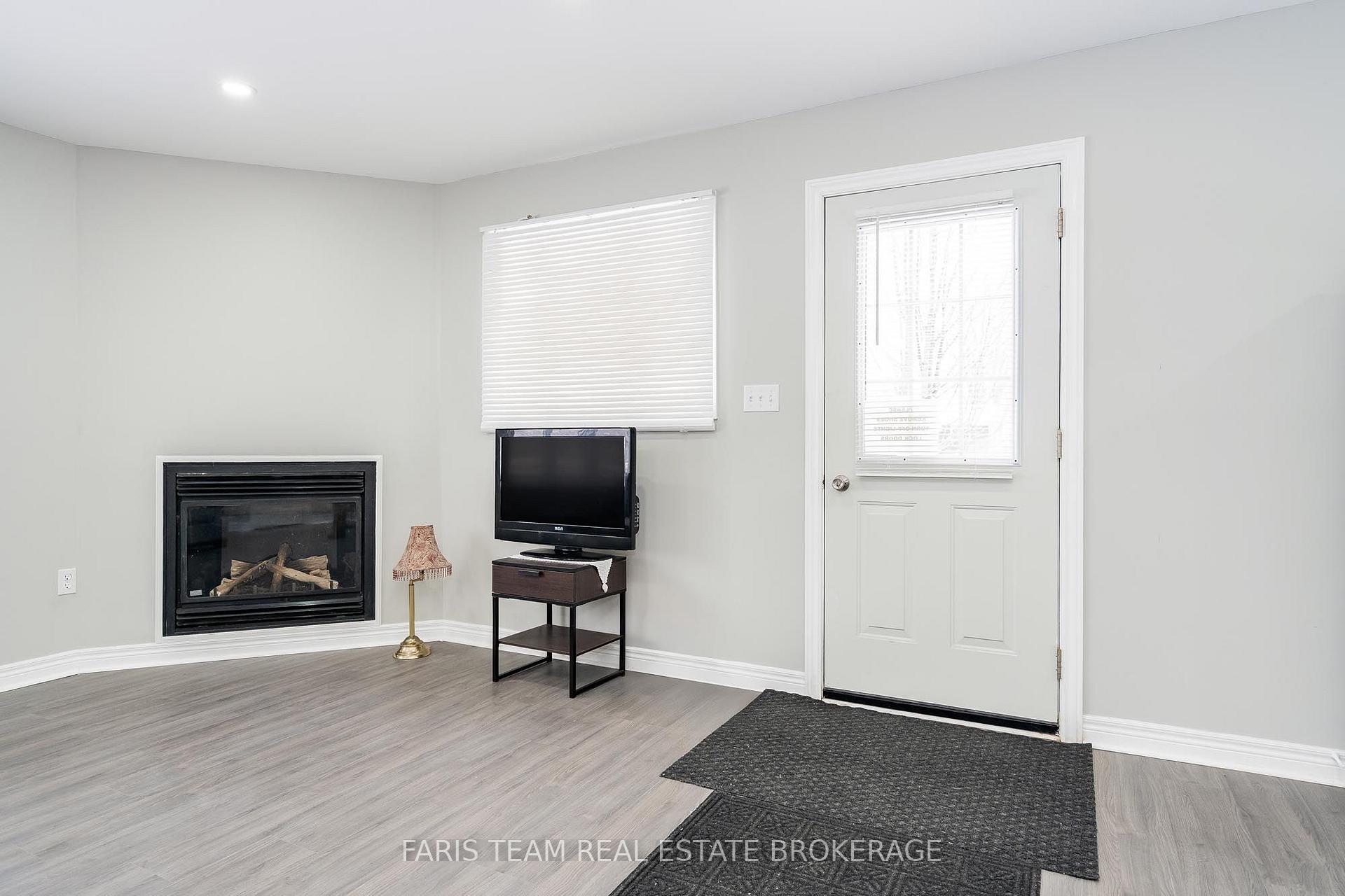 3554 John Street, Ramara — photo 4 of 5