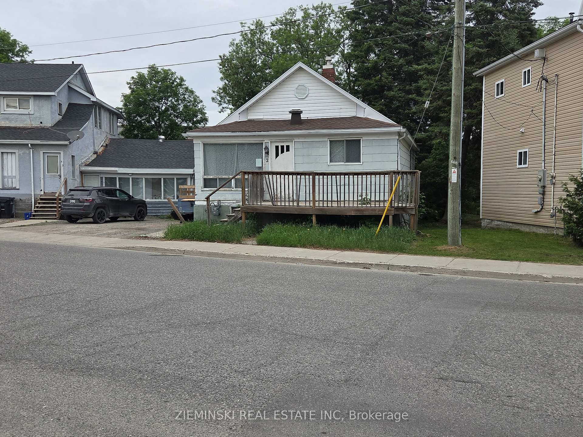 2 Station Road S, Kirkland Lake, ON P2N 3H3