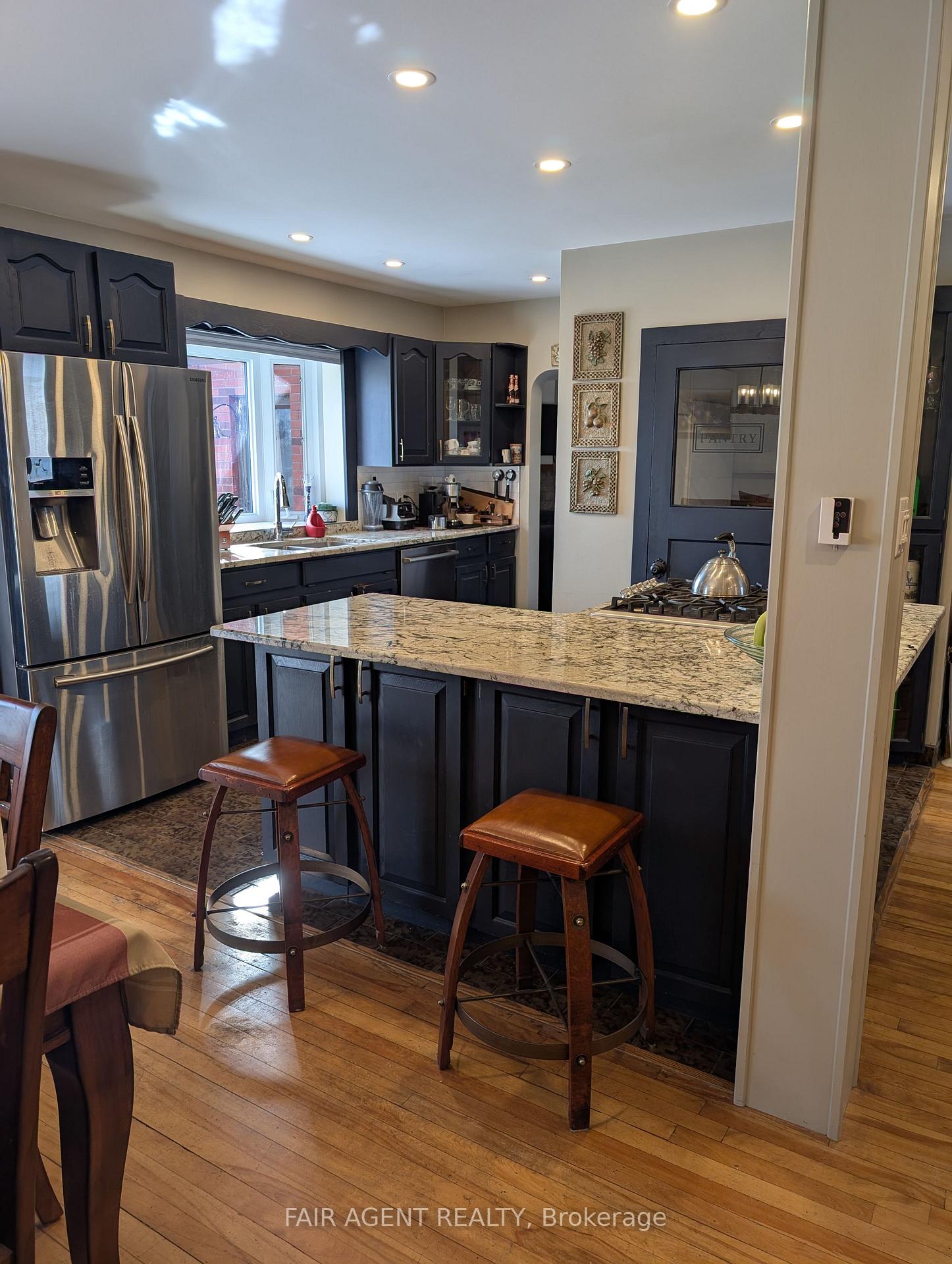 743022 & 743024 Dawson Point Road, Timiskaming — photo 4 of 5