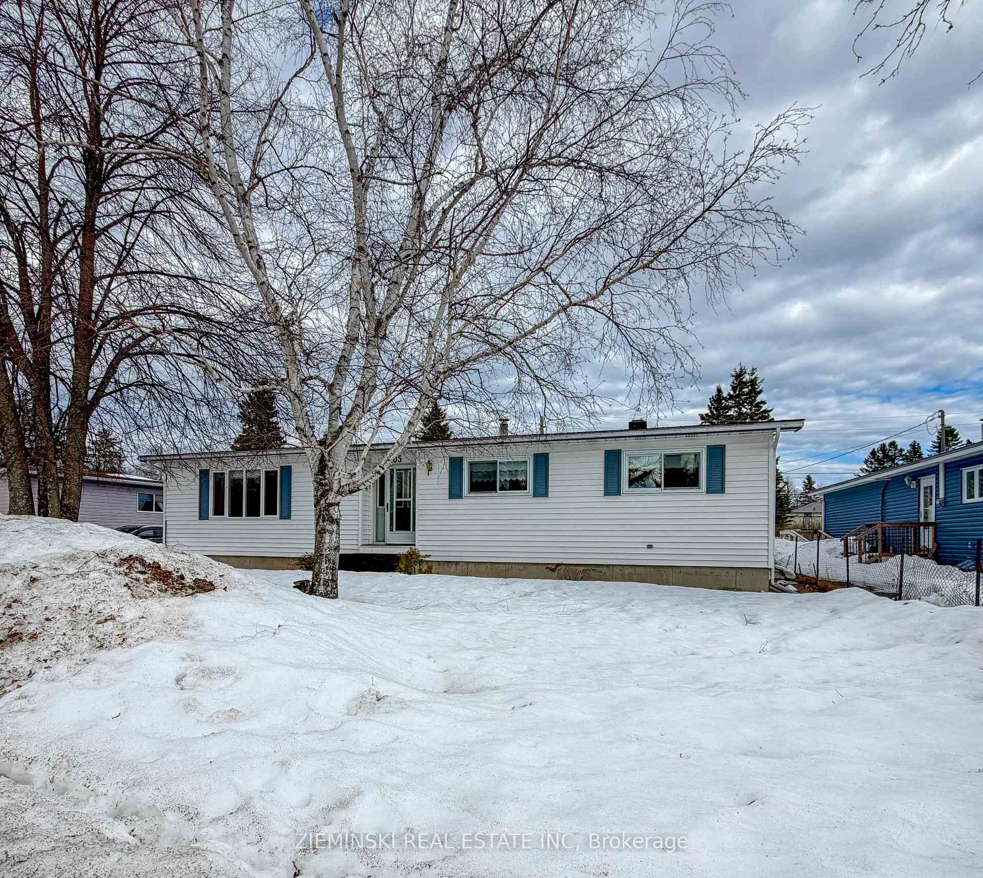 105 New Circle Place, Iroquois Falls, ON P0K 1E0