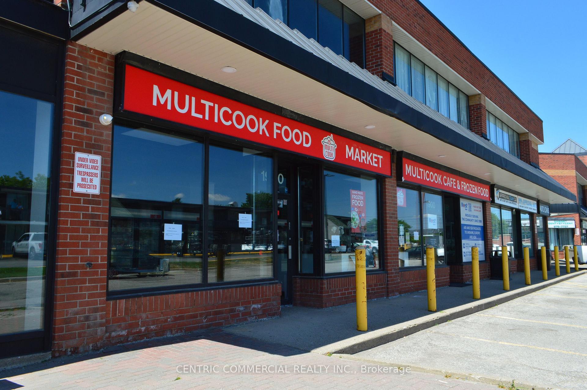 1900 Dundas Street E 9-11, Mississauga, ON L4X 1L9