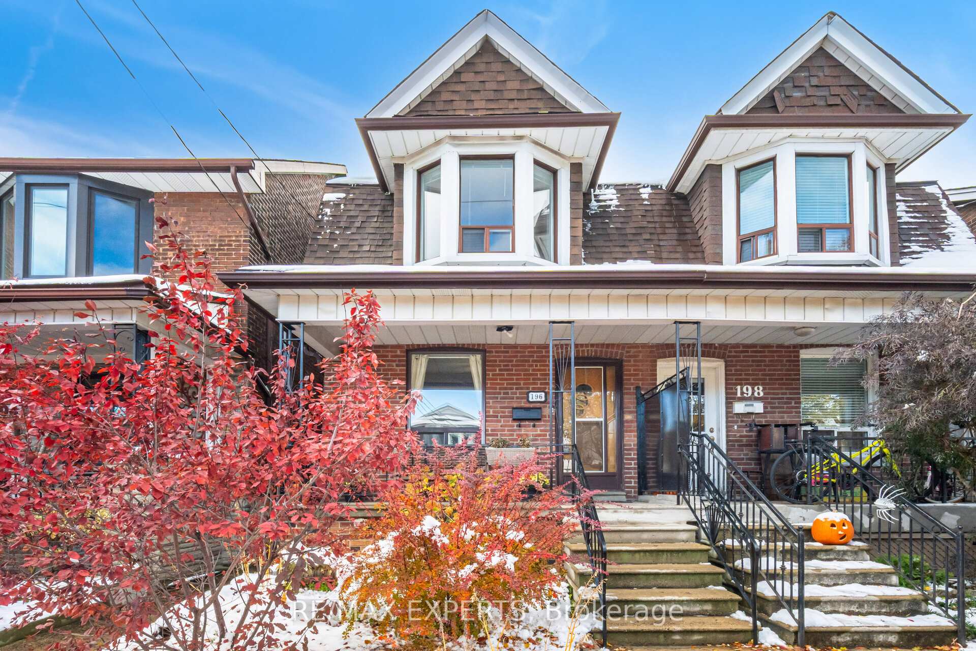 196 Symington Avenue, Toronto W02, ON M6P 3W6 — Toronto W02, Ontario