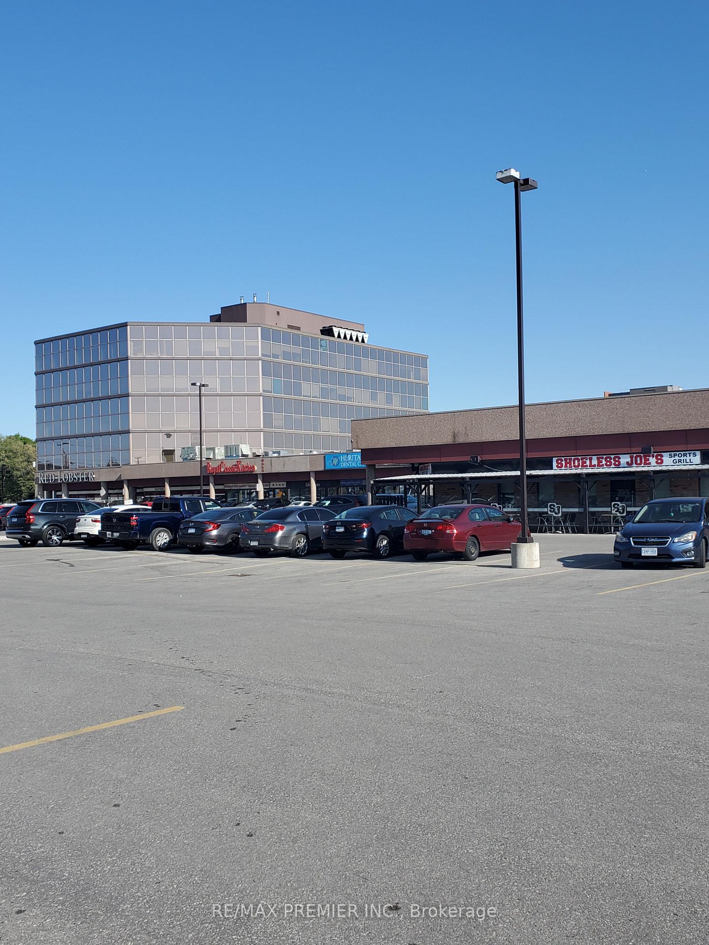 3200 Dufferin Street 204, Toronto W04 — photo 4 of 5