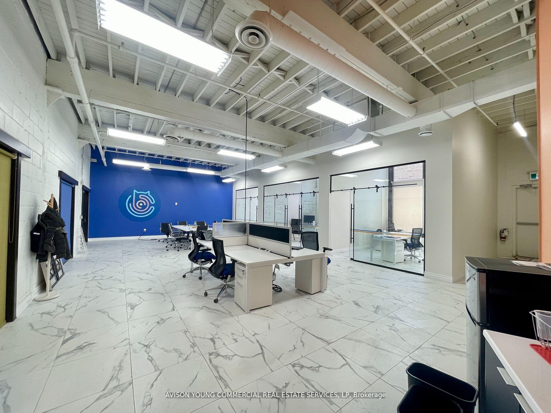 106-108 Tycos Drive 2B, Toronto W04 — photo 4 of 5