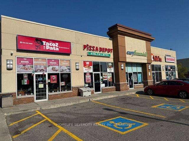 2013 Lawrence Avenue W 5A, Toronto W04, ON M9N 0A3