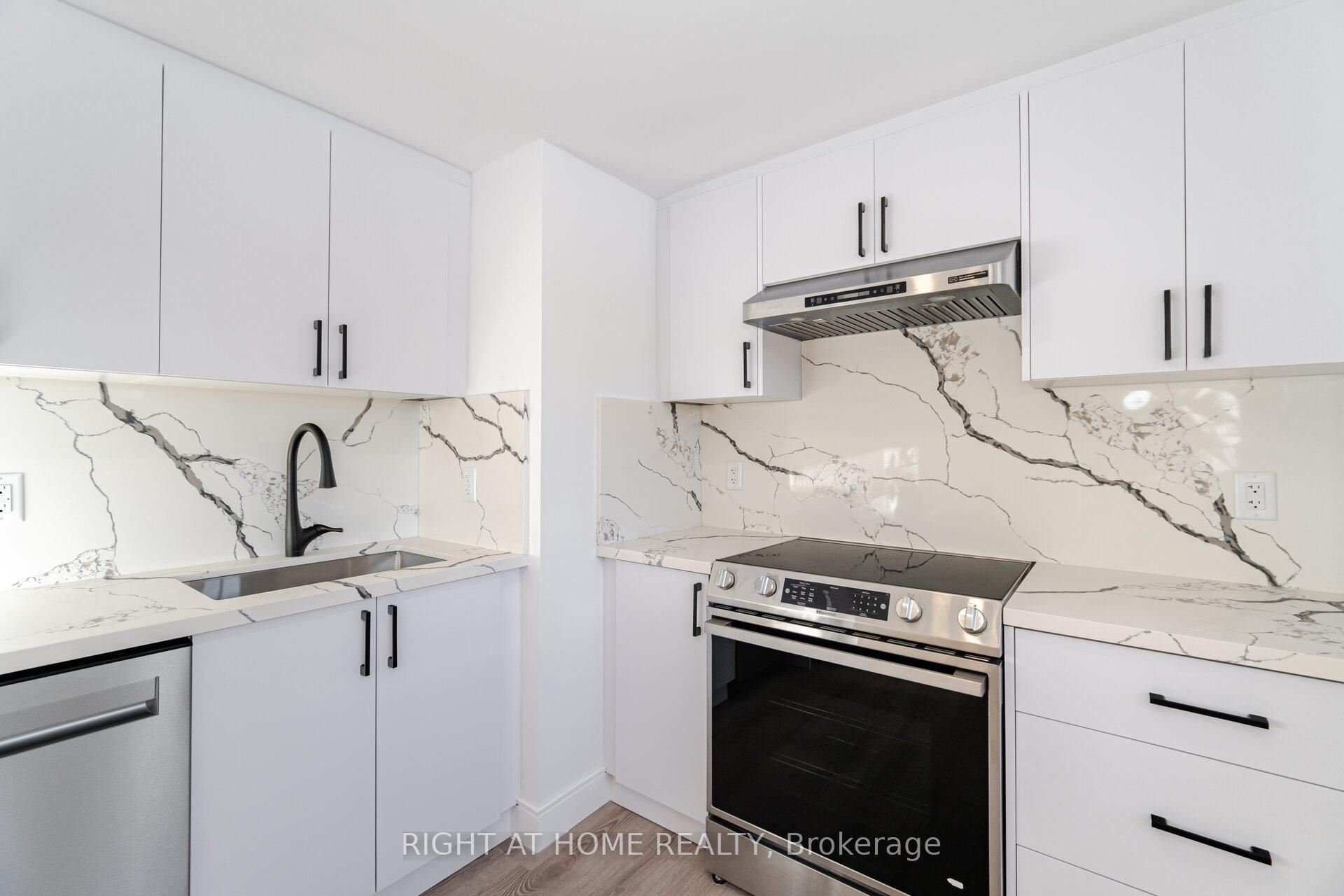 25 Templar Drive Apartment 4, Toronto W09 — photo 4 of 5