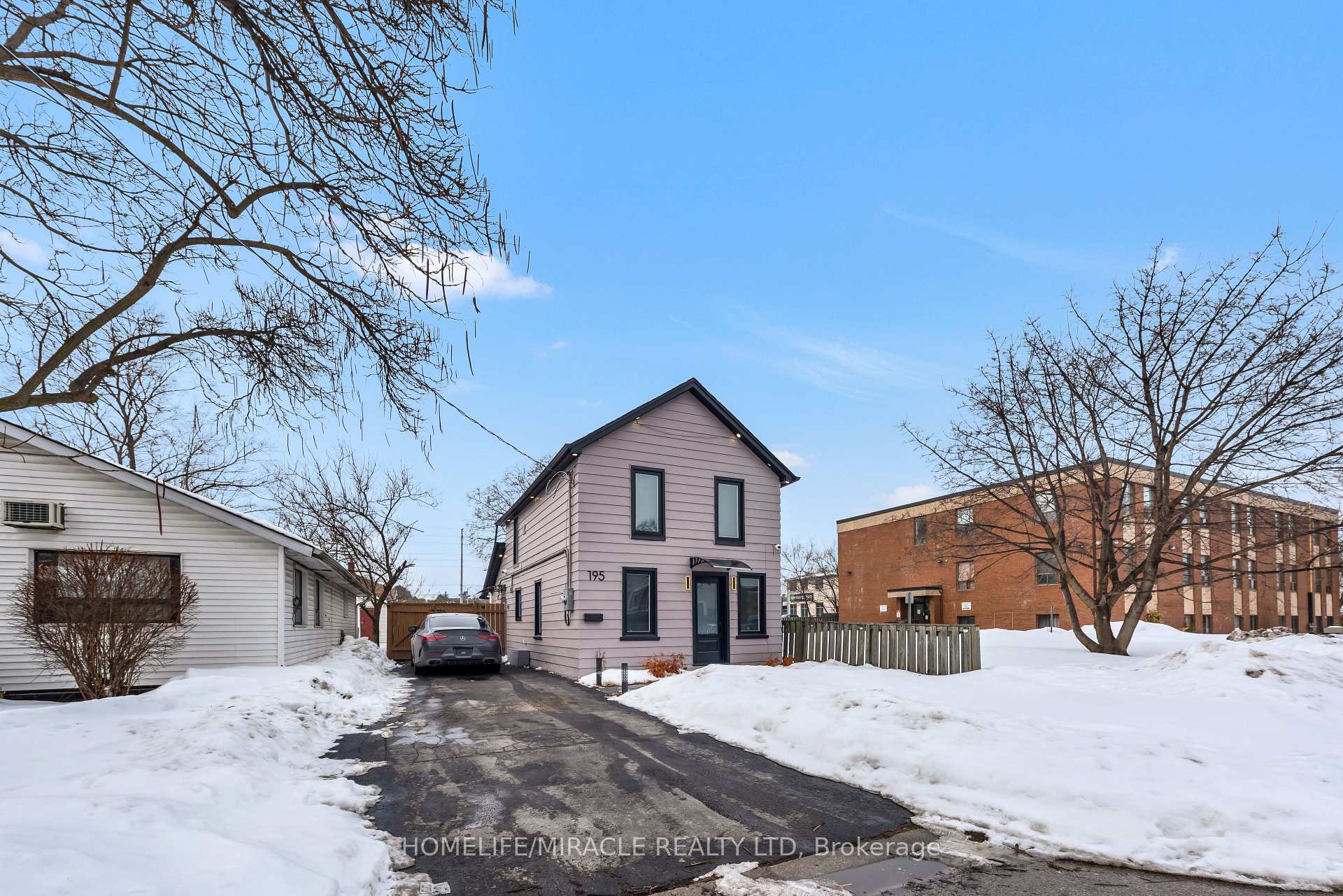 residential Property Image no.1