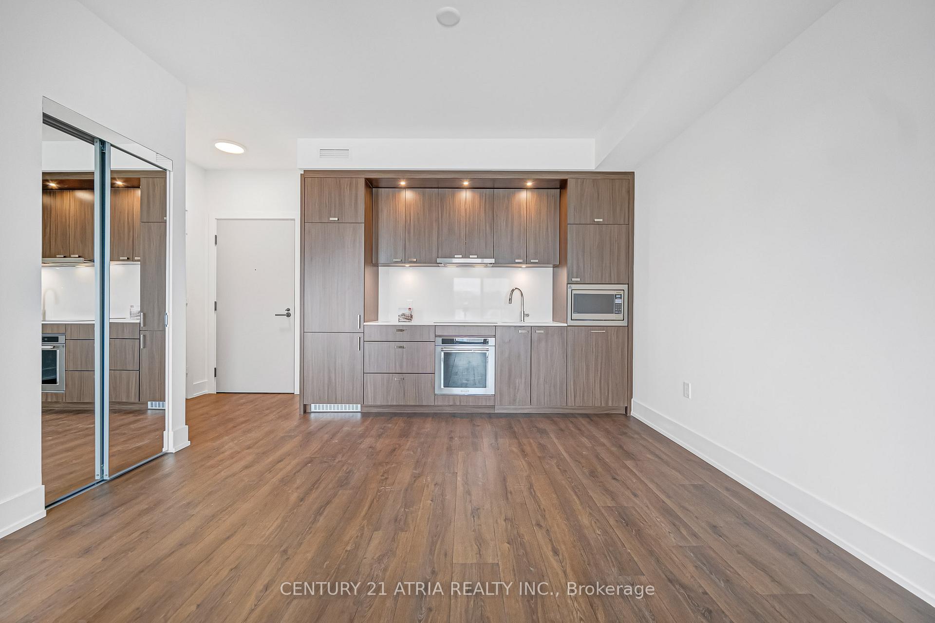 858 Dupont Street 311, Toronto W02, ON M6G 0C1 — Toronto W02, Ontario