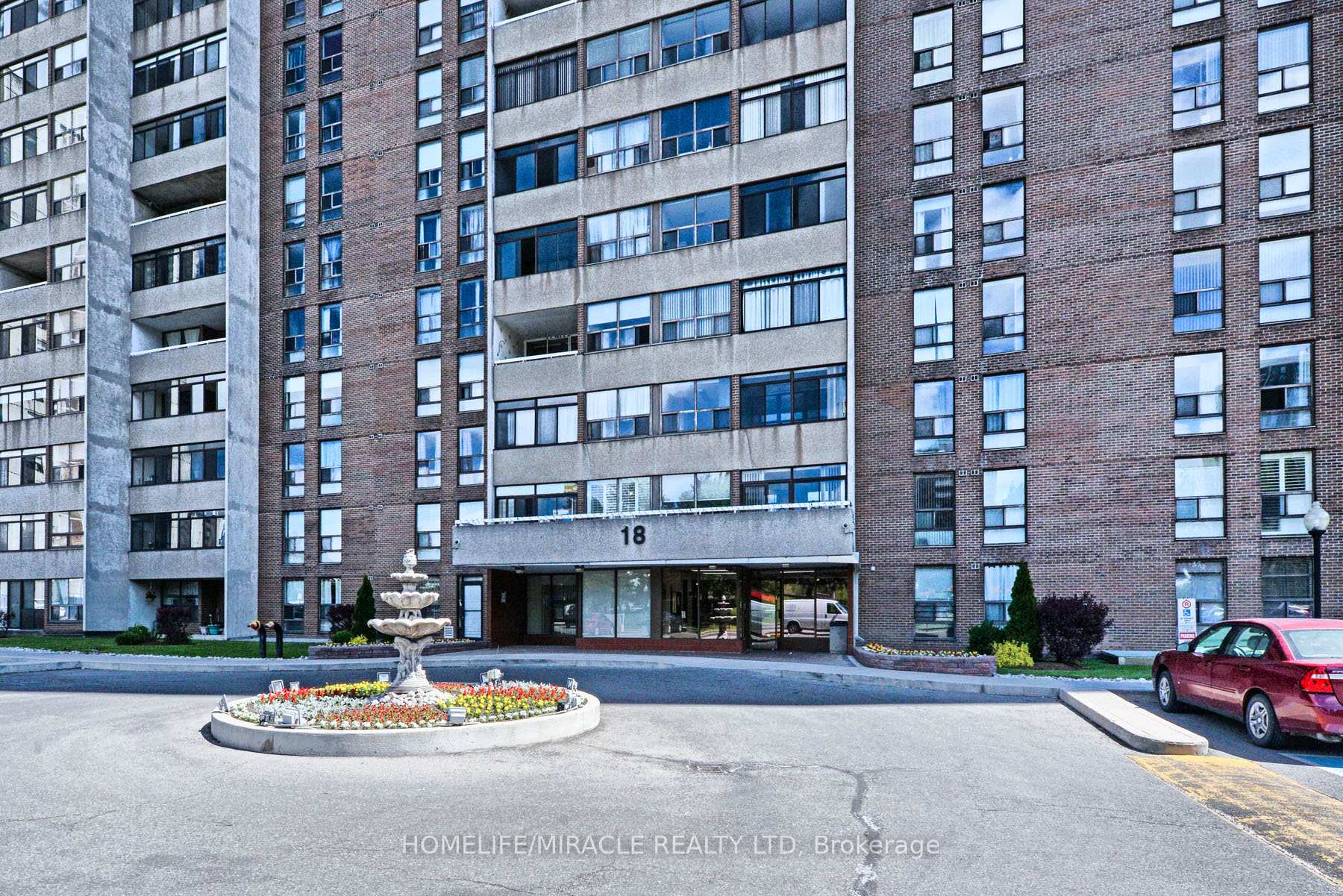 18 Knightsbridge Road 2005, Brampton, ON L6T 3X5