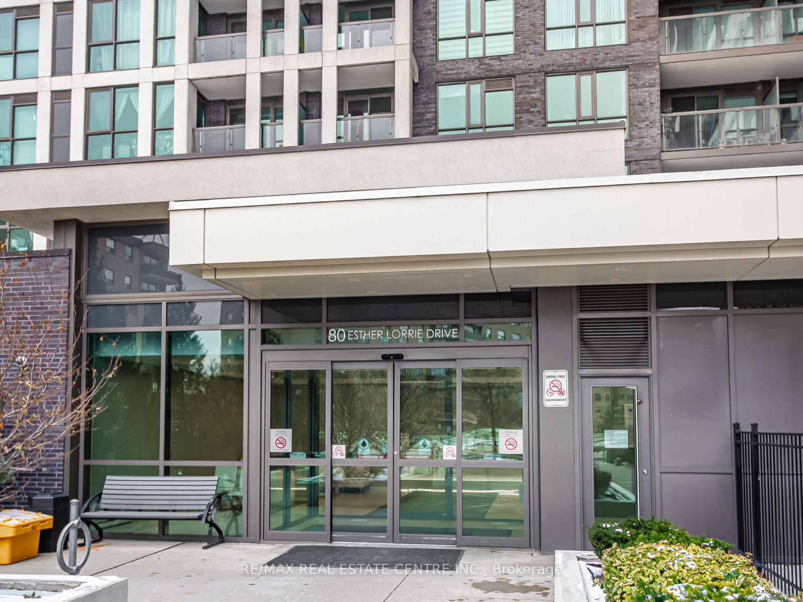 80 Esther Lorrie Drive 720, Toronto W10 — photo 4 of 5
