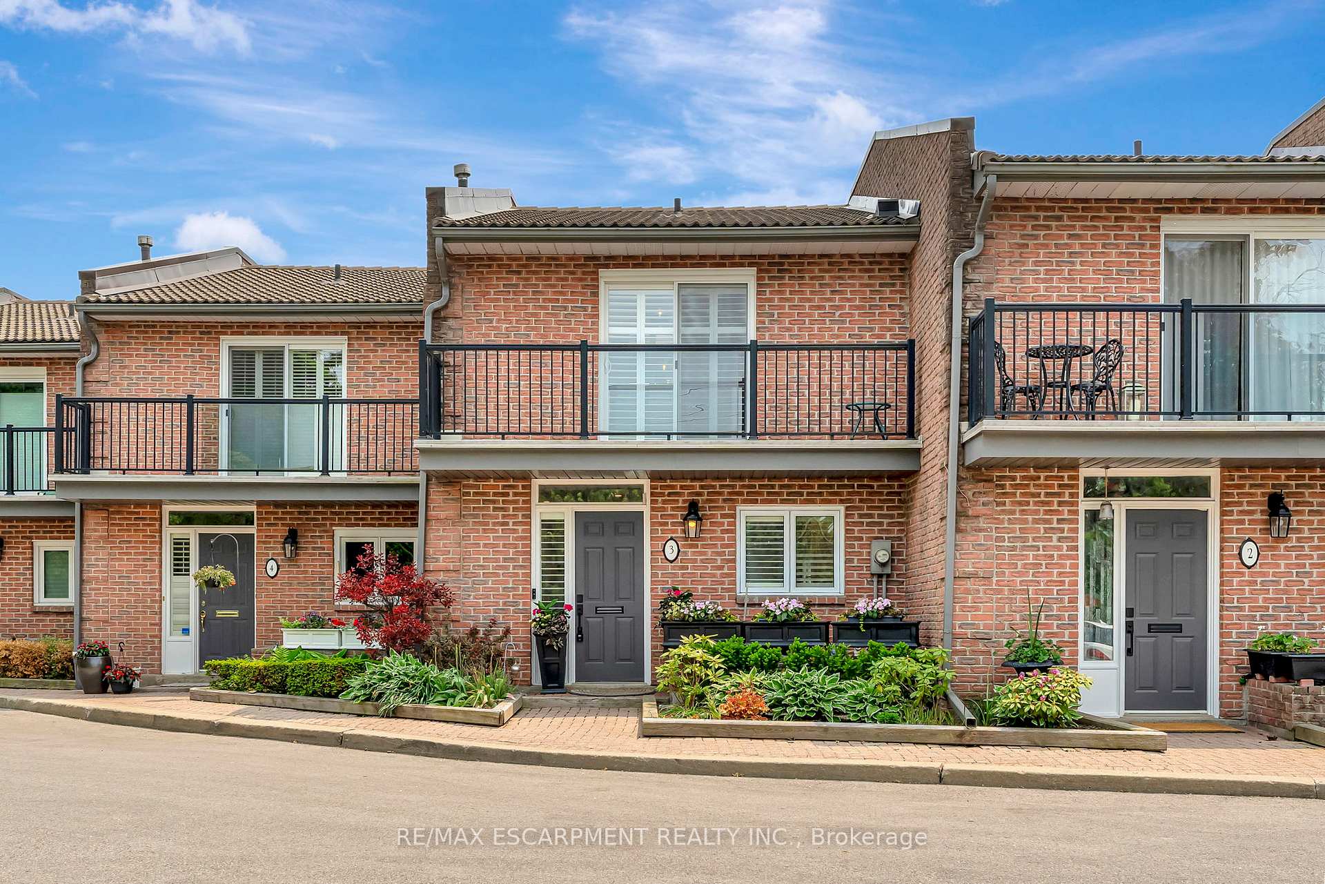 2136 Old Lakeshore Road 3, Burlington, ON L7R 1A3