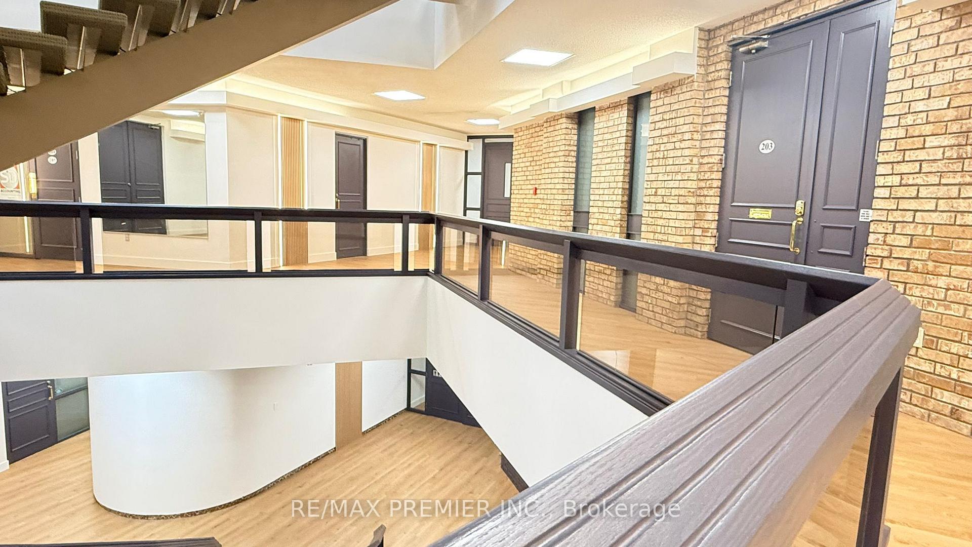3390 South Service Road 302-04, Burlington — photo 4 of 5