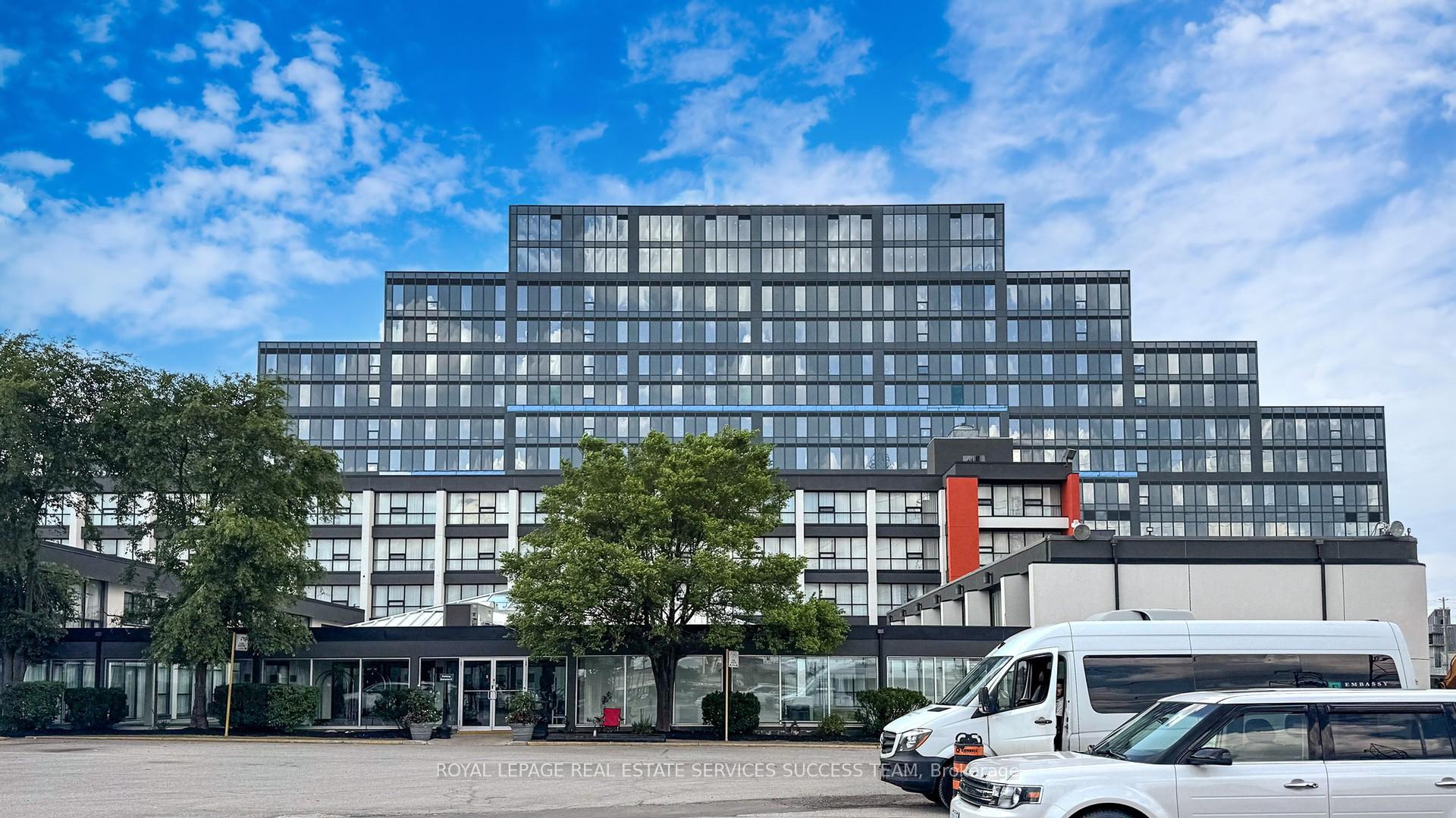 996 Martin Grove Road 301, Toronto W10, ON M9W 4V8