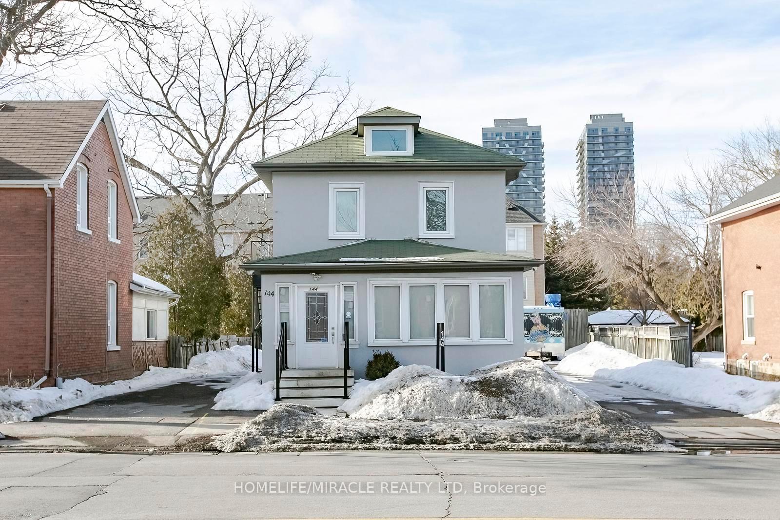 144 Queen Street W, Brampton, ON L6X 1A6