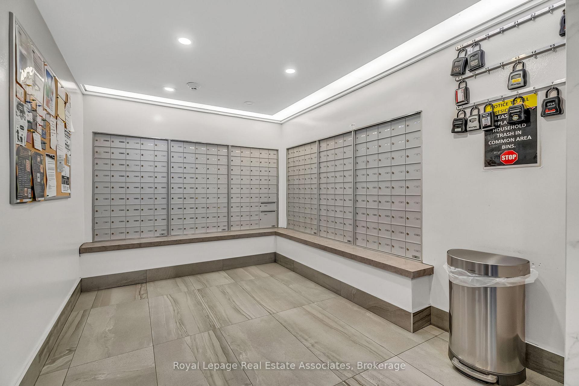234 Albion Road 1907, Toronto W10 — photo 5 of 5