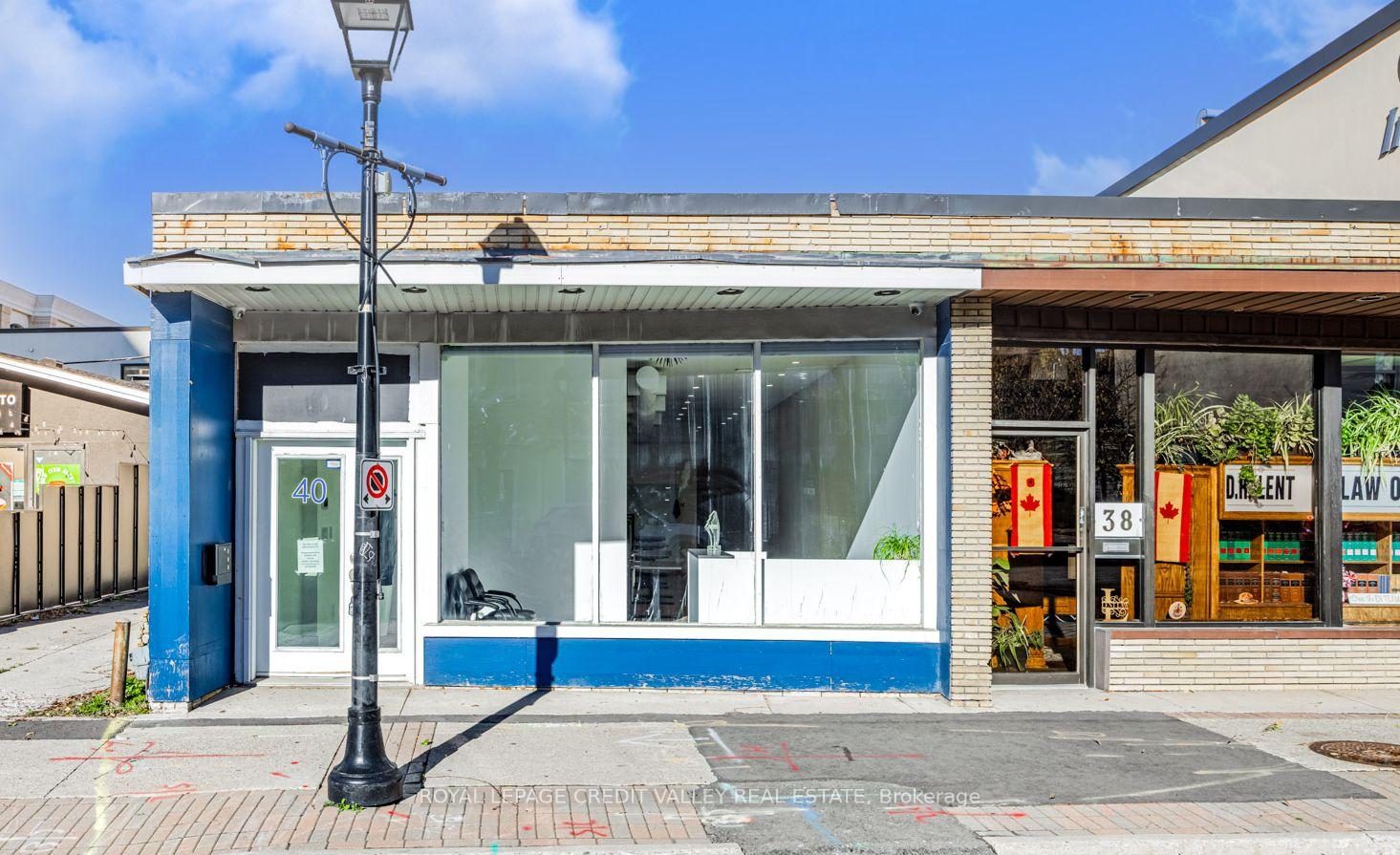 40 Queen Street W, Brampton, ON L6V 1A1
