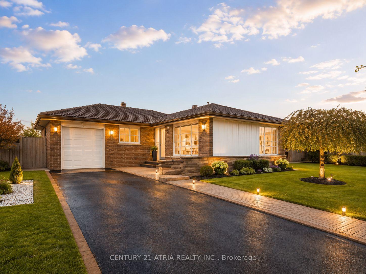 60 Council Crescent, Toronto W05, ON M3J 1J6