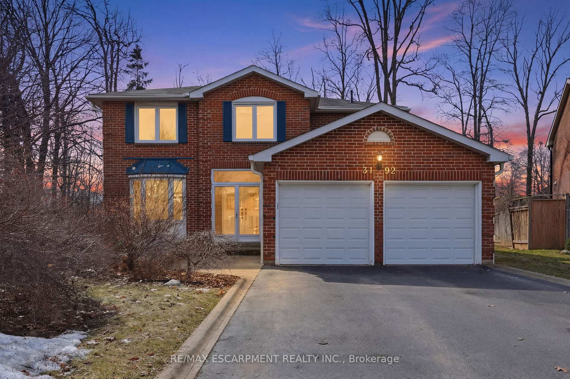 3192 Colebrook Court, Mississauga, ON L5N 3E2