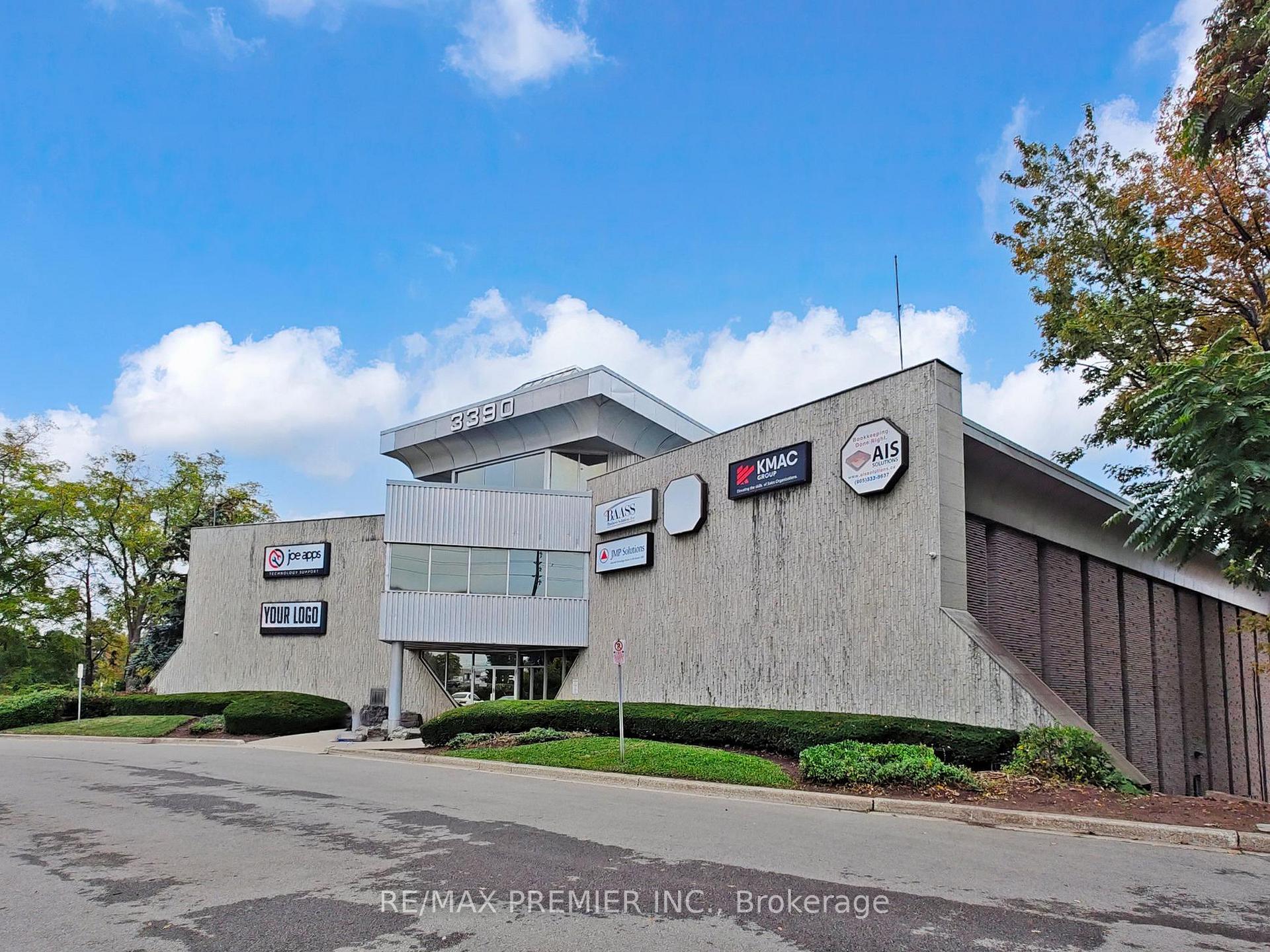 3390 South Service Road 302-05, Burlington — photo 2 of 5