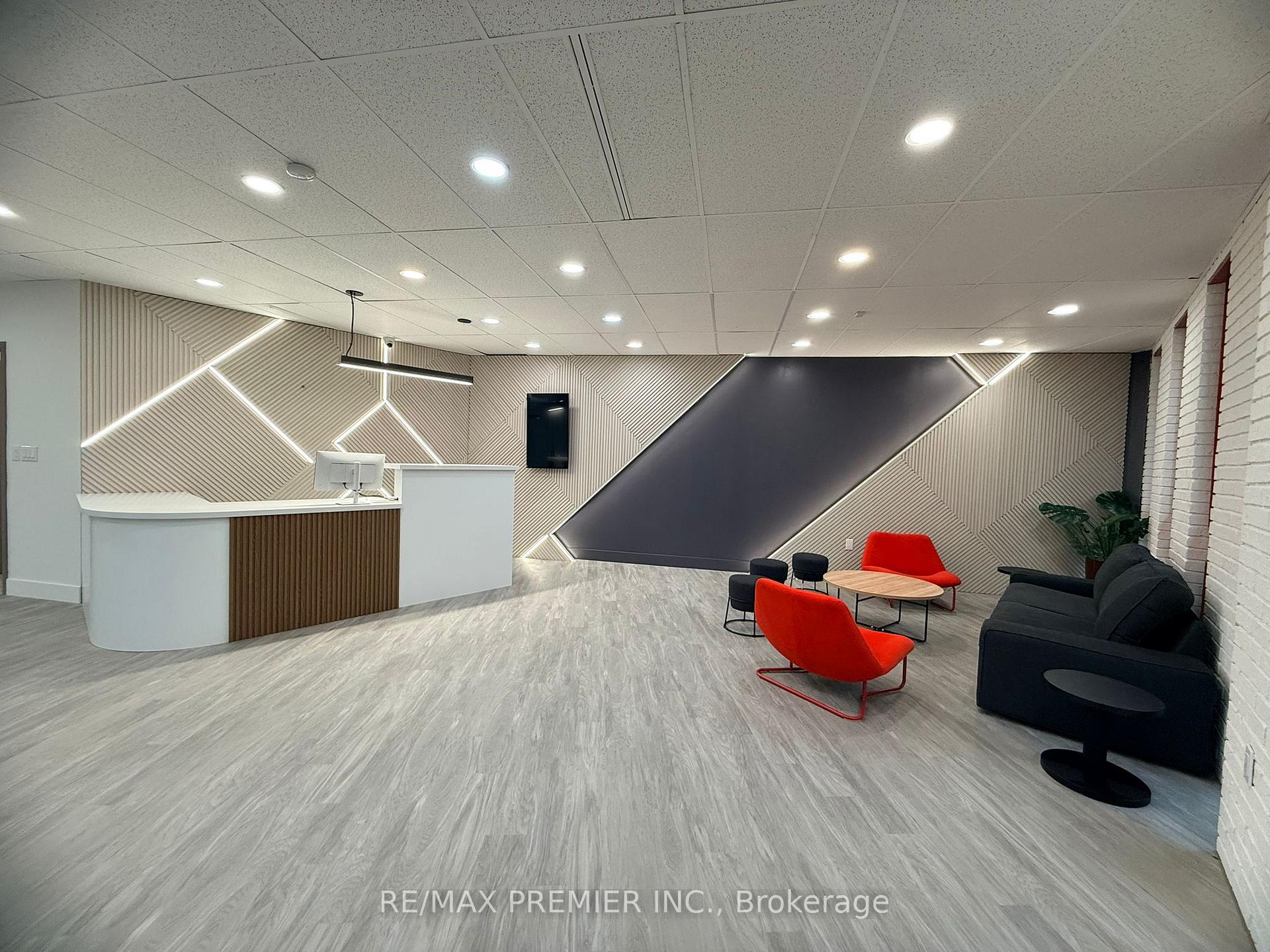 3390 South Service Road 302-05, Burlington — photo 4 of 5
