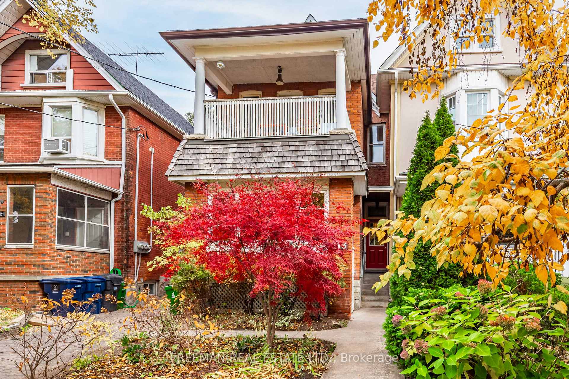 115 Mavety Street, Toronto W02 — photo 3 of 5