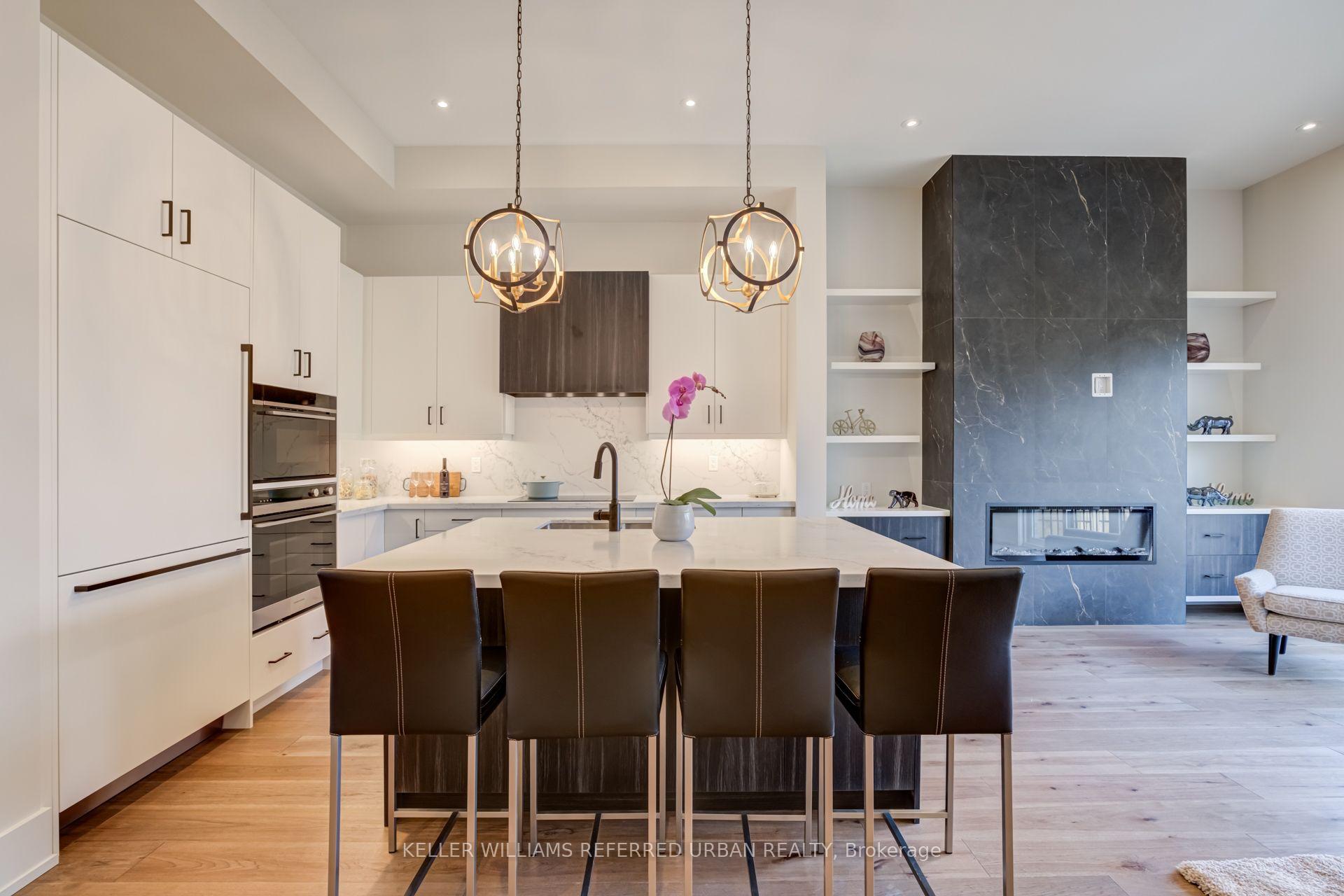 62 Ash Crescent, Toronto W06 — photo 5 of 5