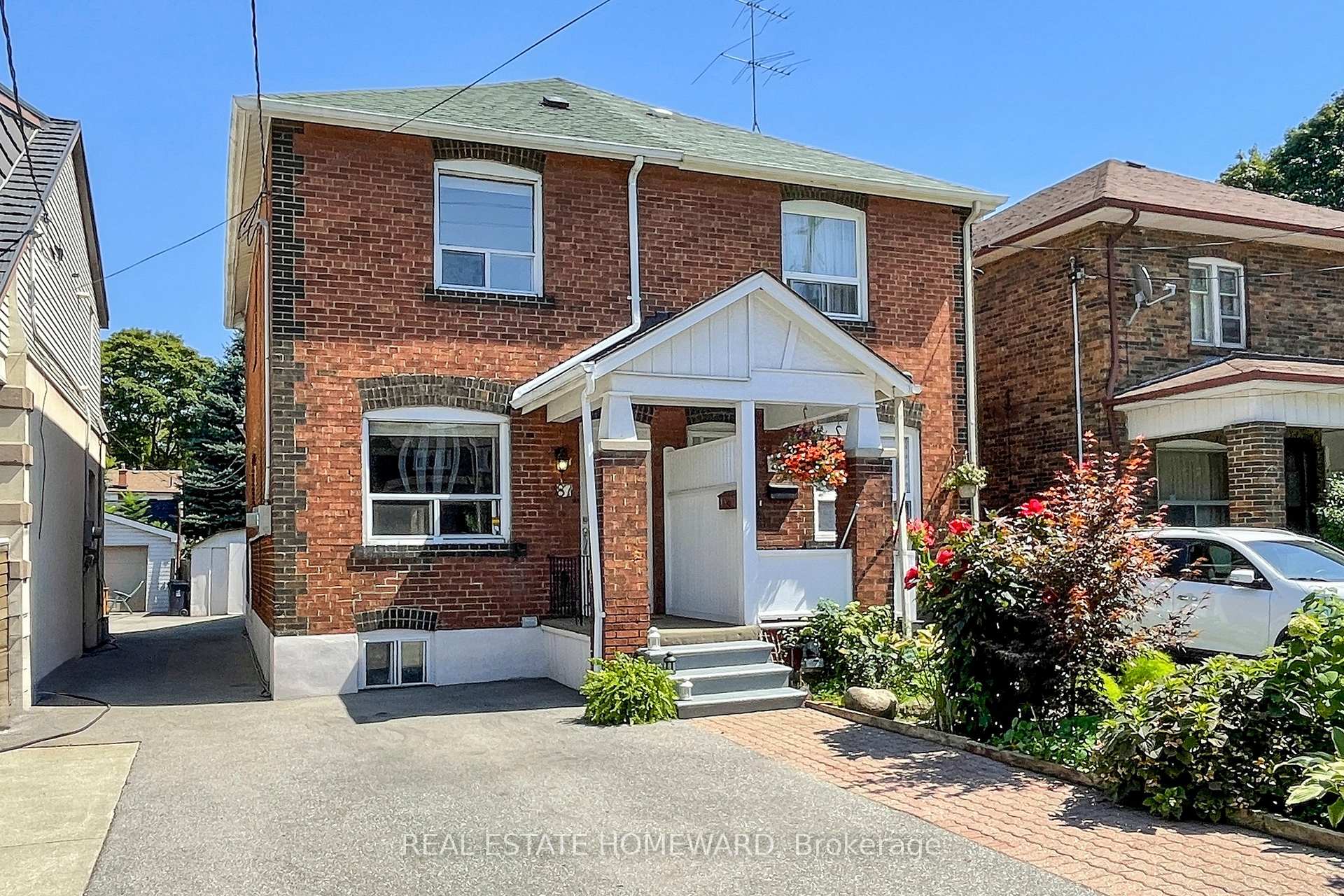 87 Guestville Avenue, Toronto W04, ON M6N 4N5 — Toronto W04, Ontario