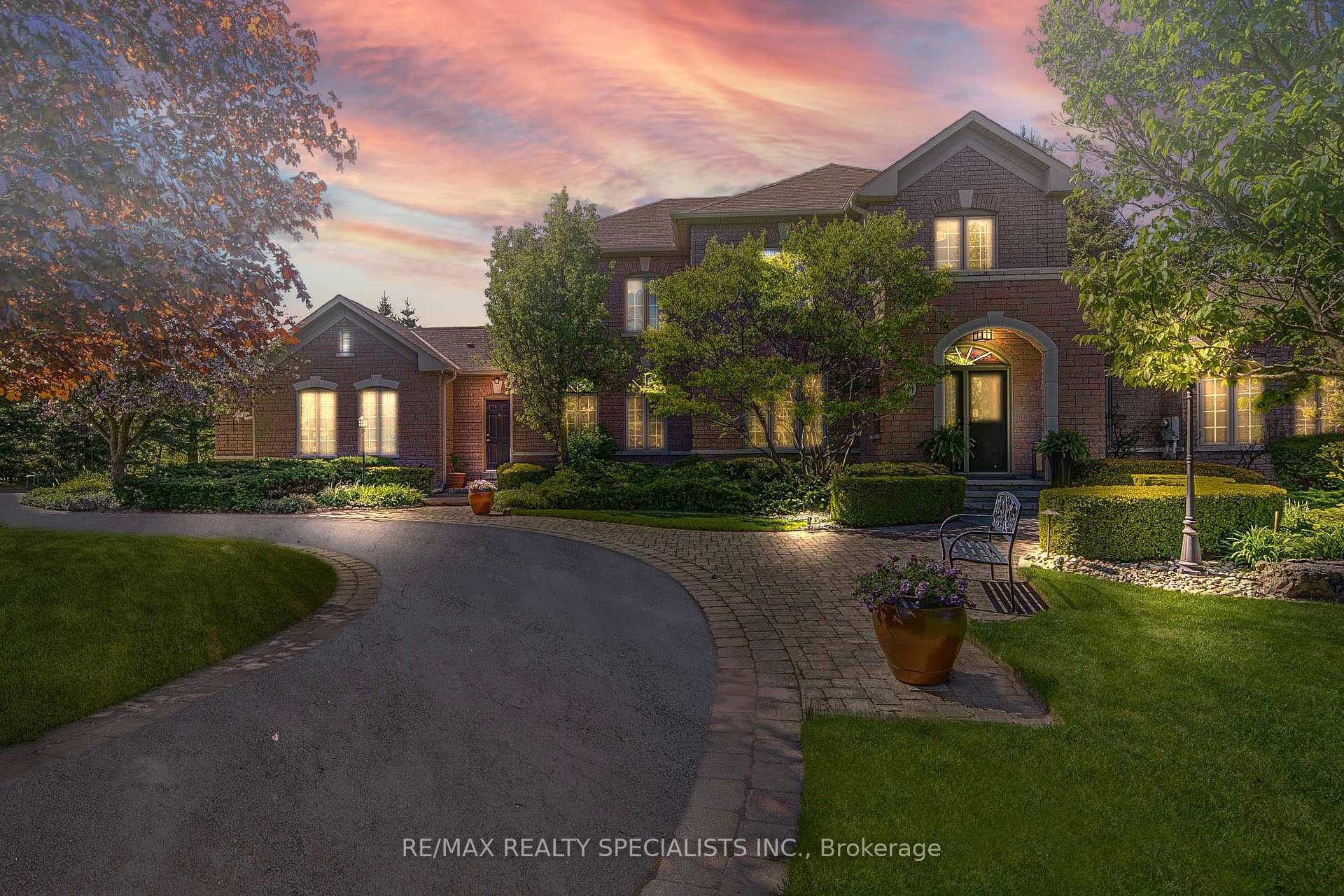 11 Bridlewood Boulevard, Halton Hills, ON L0P 1H0