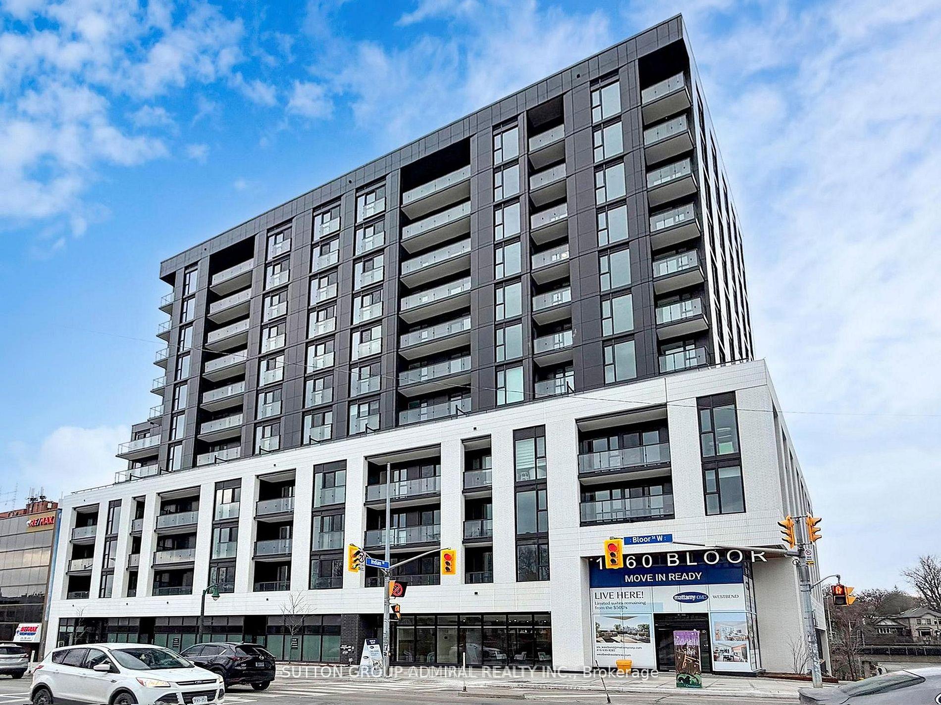 1660 Bloor Street 908, Toronto W02, ON M6P 1A8 — Toronto W02, Ontario