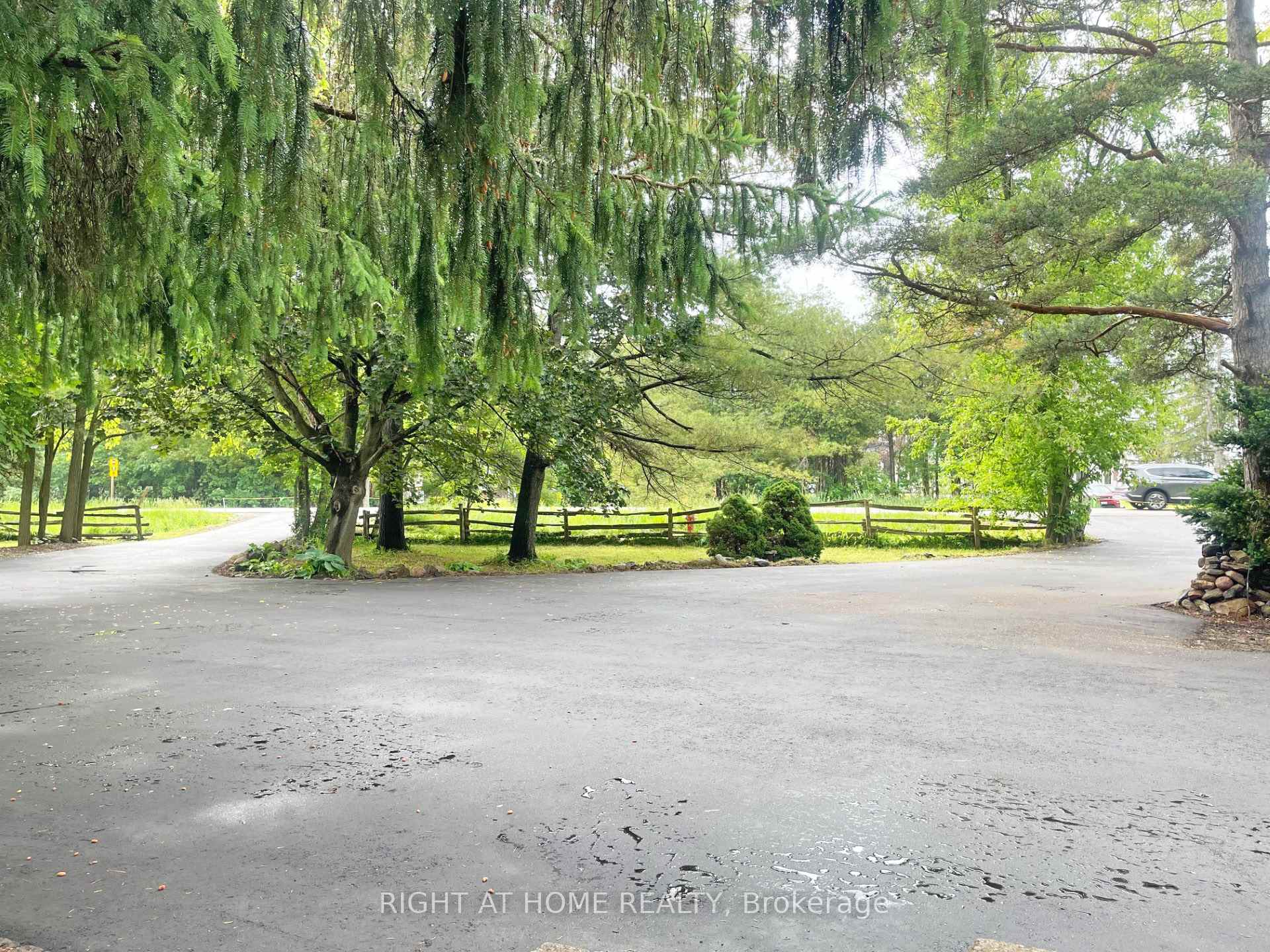 7454 Old Church Road, Caledon, ON L7C 0H5