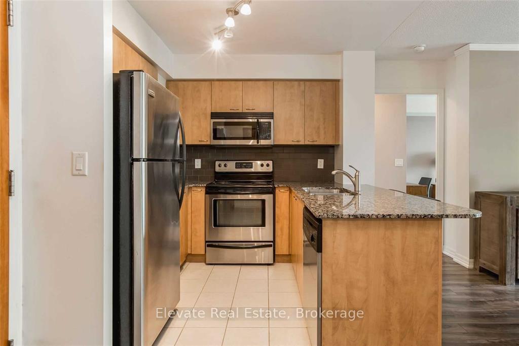 1403 Royal York Road 1009, Toronto W09 — photo 2 of 5