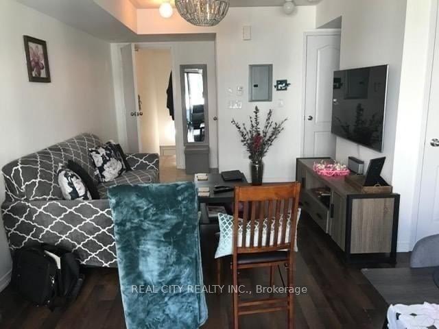 142 Widdicombe Hill Boulevard 514, Toronto W09 — photo 3 of 5
