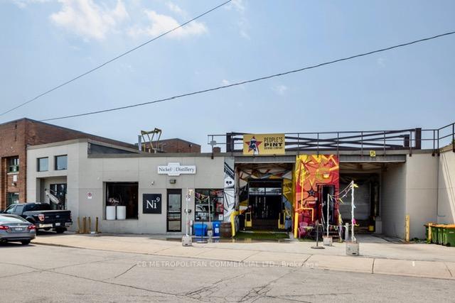 88-142 Cawthra Avenue 102, Toronto W02, ON M6N 3C2
