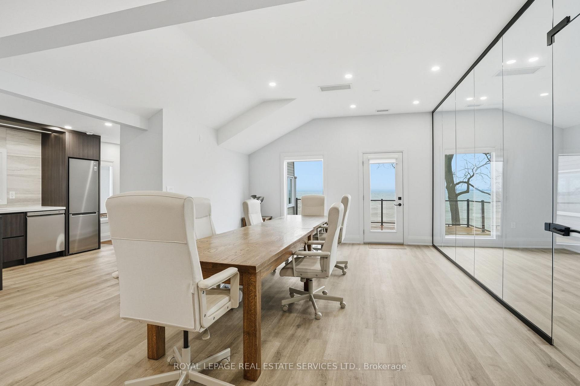 2100 Old Lakeshore Road 4, Burlington, ON L7R 1E3 — Burlington, Ontario
