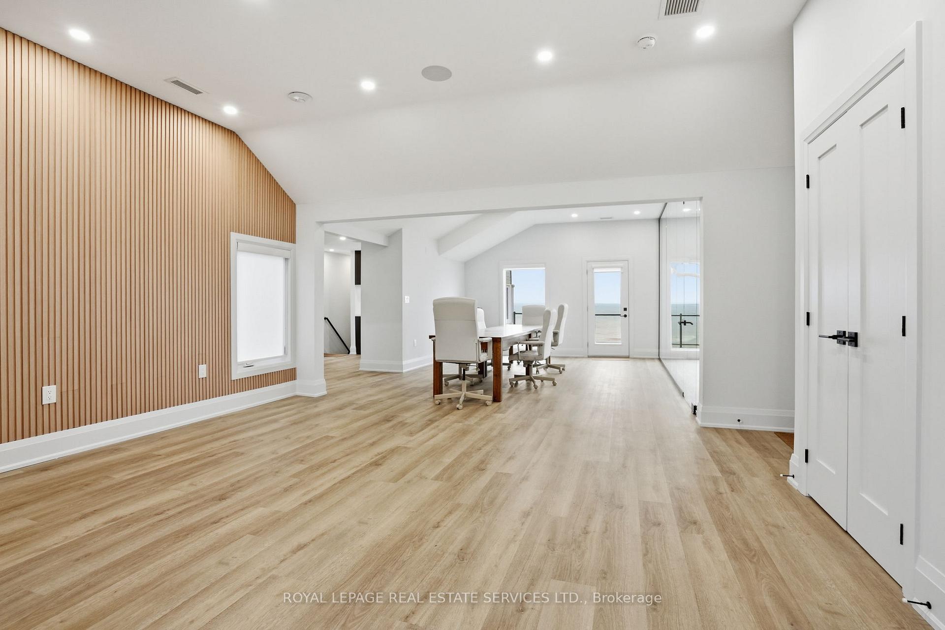 2100 Old Lakeshore Road 4, Burlington — photo 4 of 5