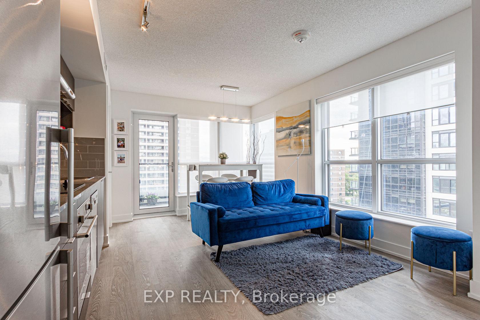 7 Mabelle Avenue 804, Toronto W08, ON M9A 4X1